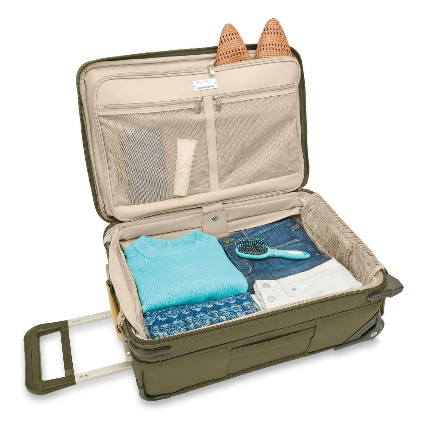 Briggs & Riley Baseline Essential 2-Wheel Carry-On