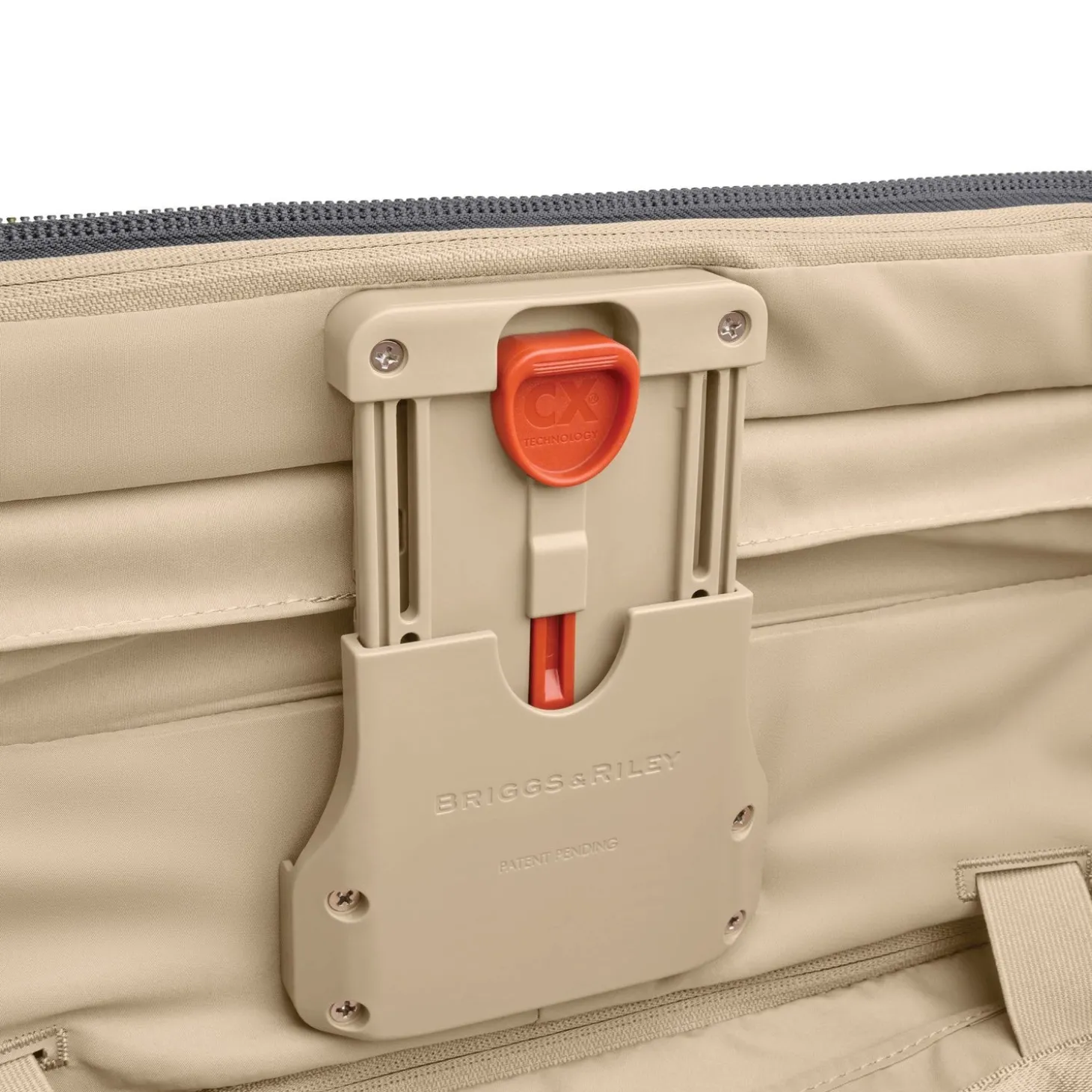 Briggs & Riley Baseline Large Expandable Spinner