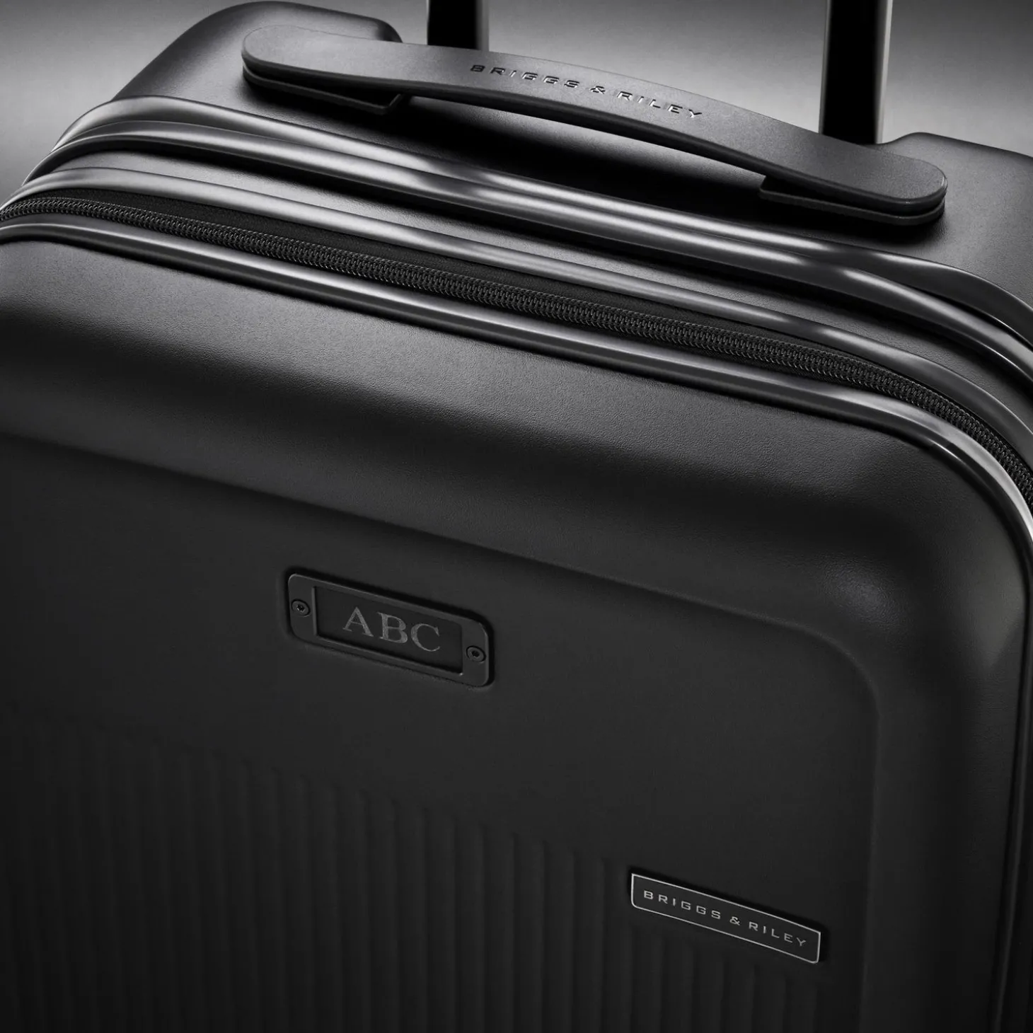 Briggs & Riley Sympatico 3.0 Global 21" Carry-On Widebody Spinner