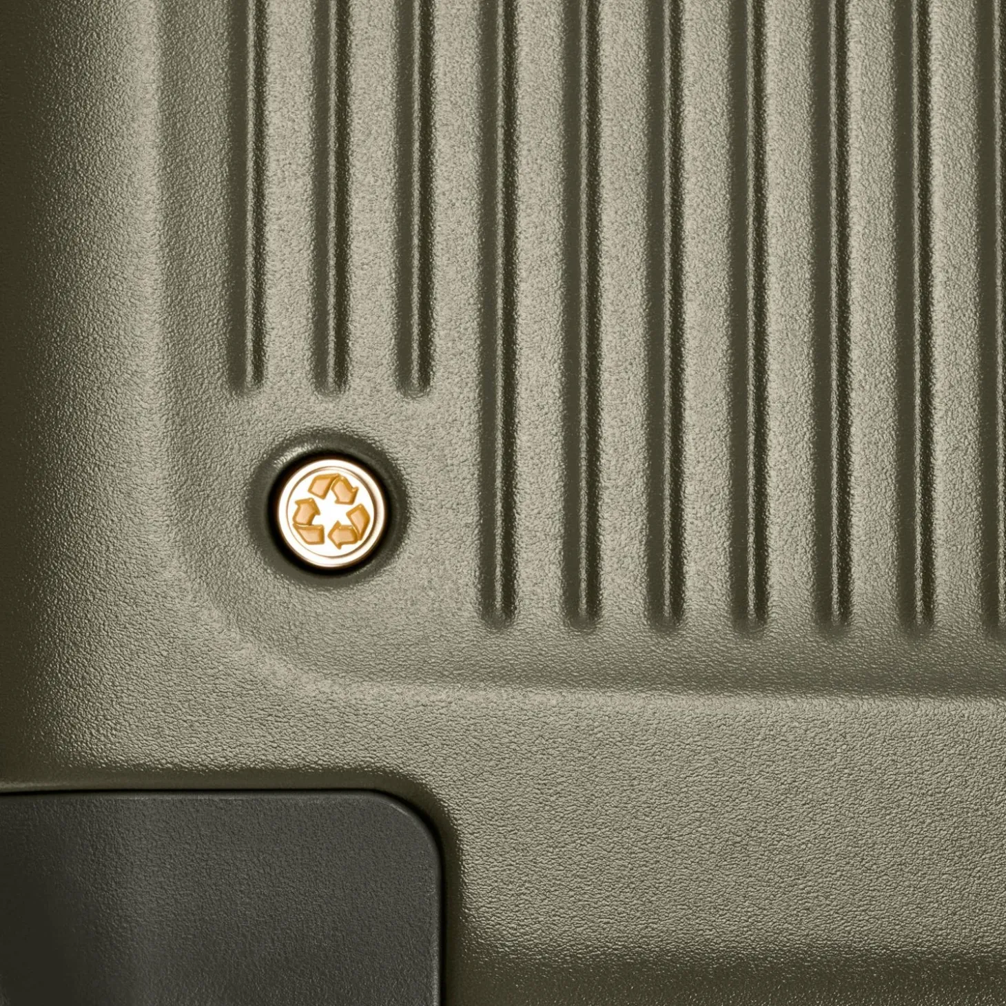Briggs & Riley Sympatico 3.0 Global 21" Carry-On Widebody Spinner