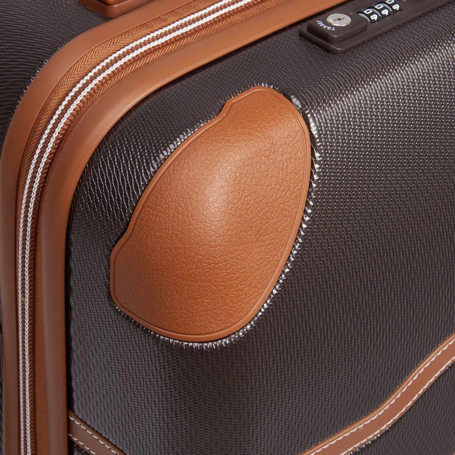 Delsey Chatelet Air 2.0 Large Spinner Check-In