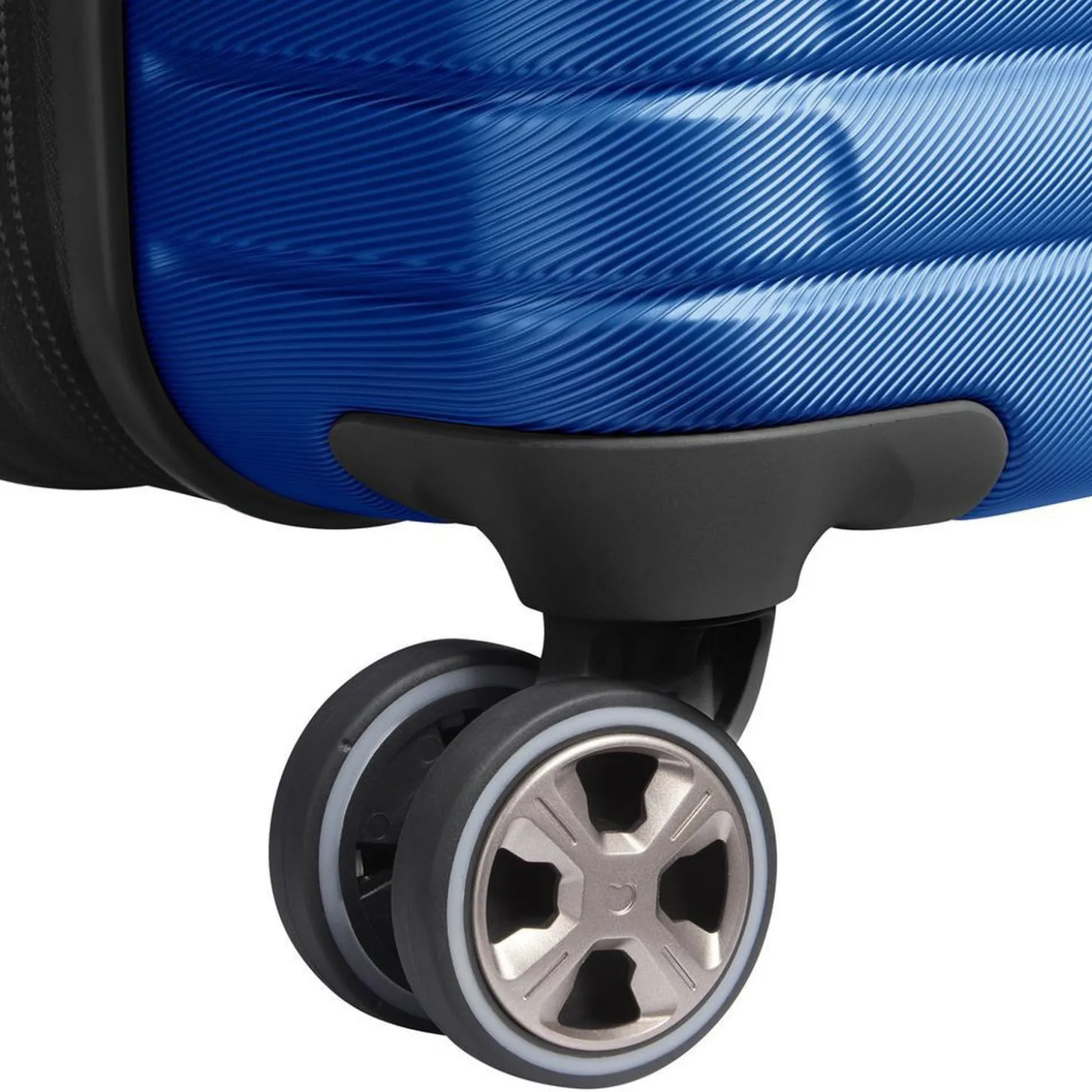 Delsey Cruise 3.0 24" Expandable Spinner Upright