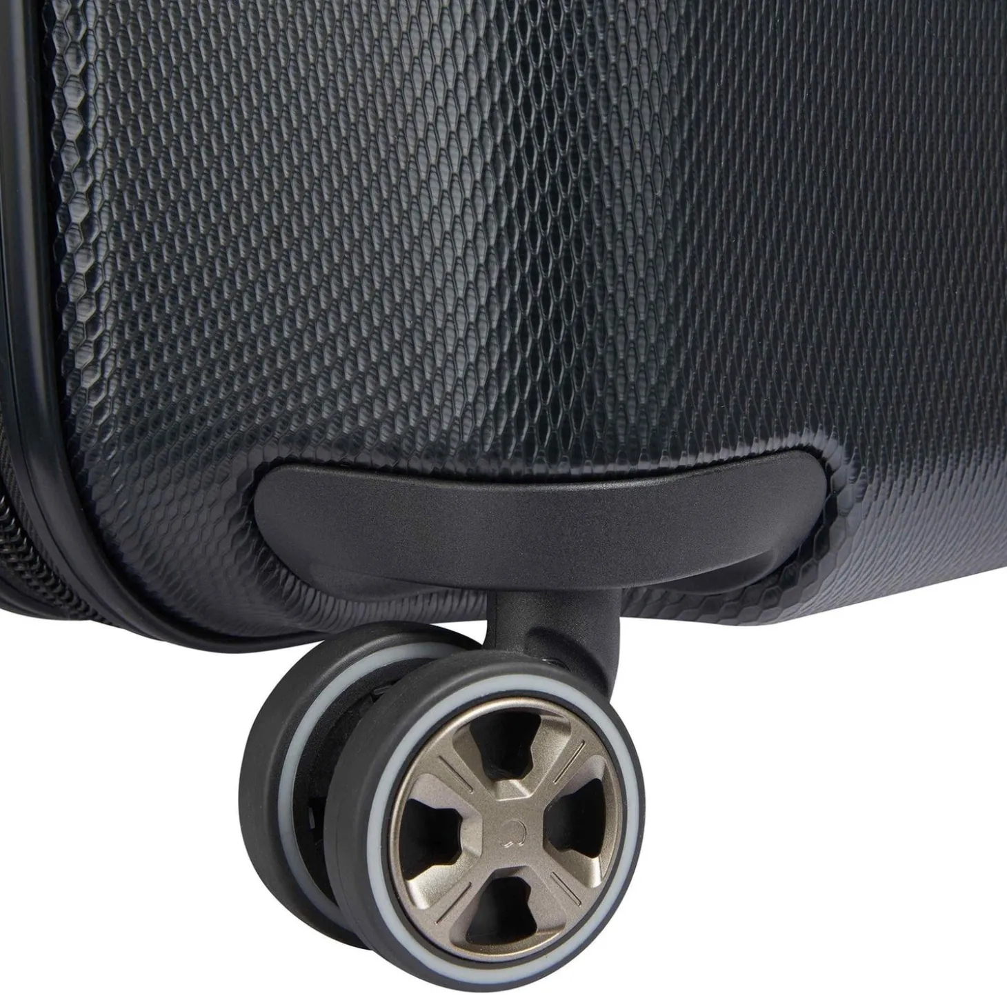 Delsey Flanerie SE 24" Spinner