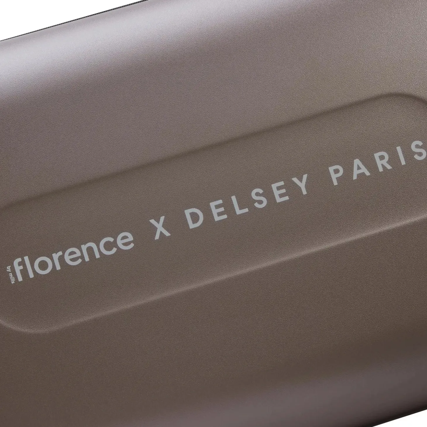 Delsey florence by mills Catch Flights Medium Expandable Spinner