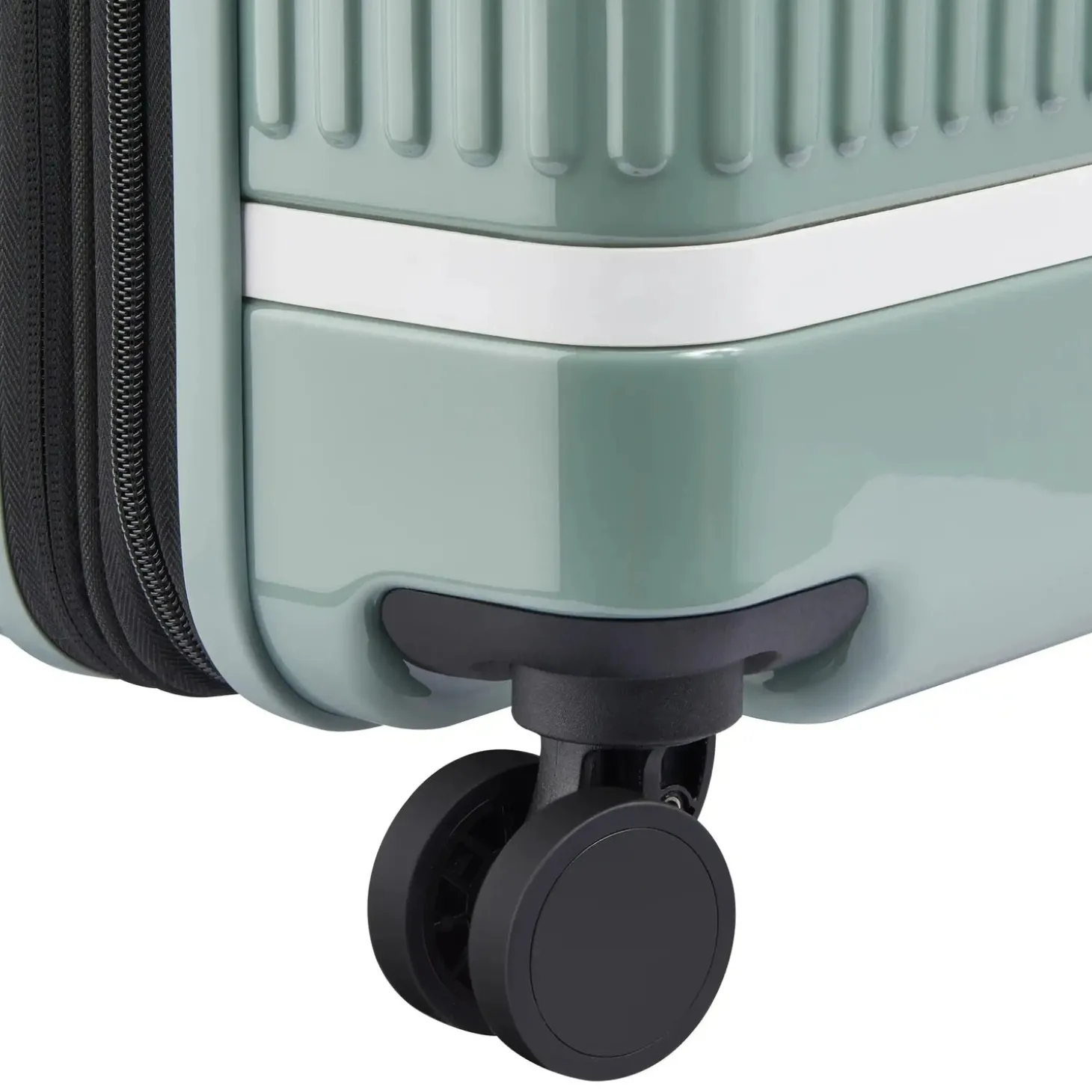 Delsey florence by mills Spin Me Away Carry-On Plus Expandable Spinner