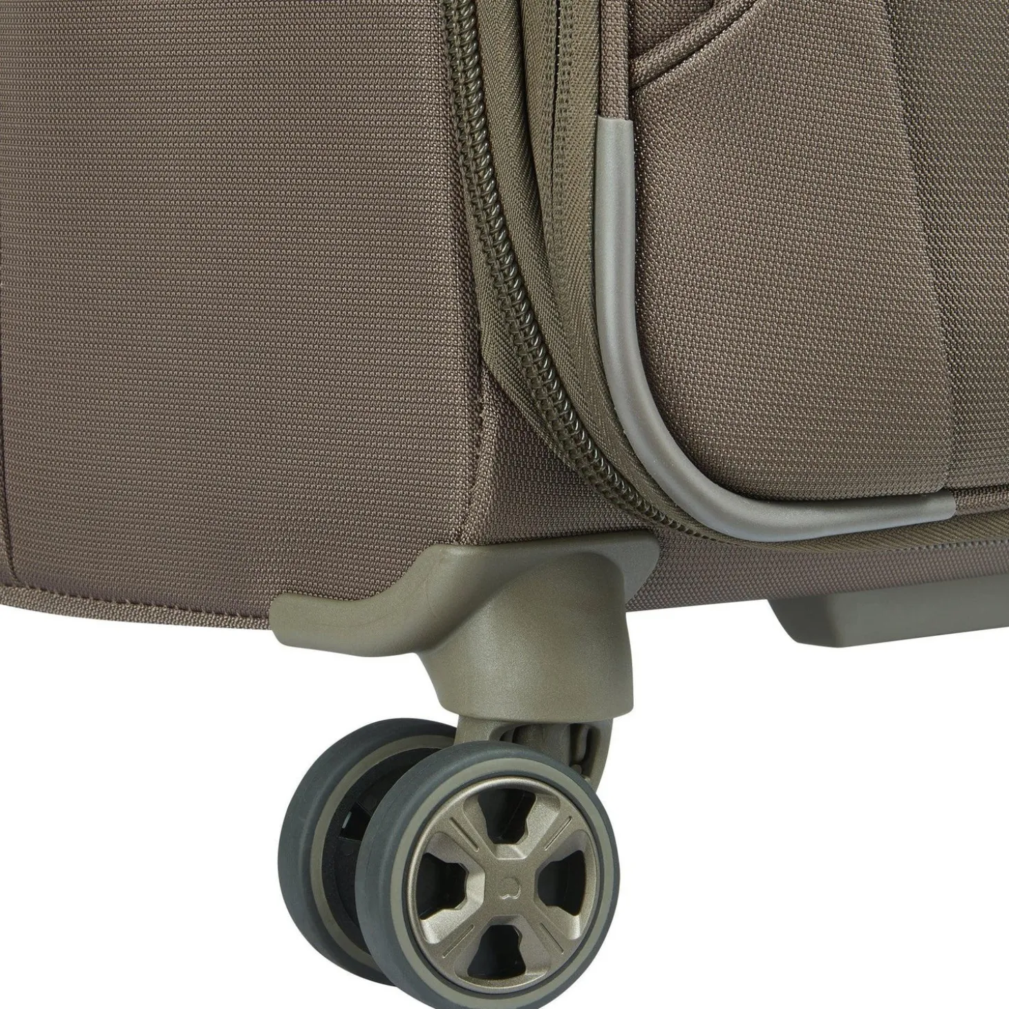 Delsey Helium DLX 29" Expandable Spinner Upright
