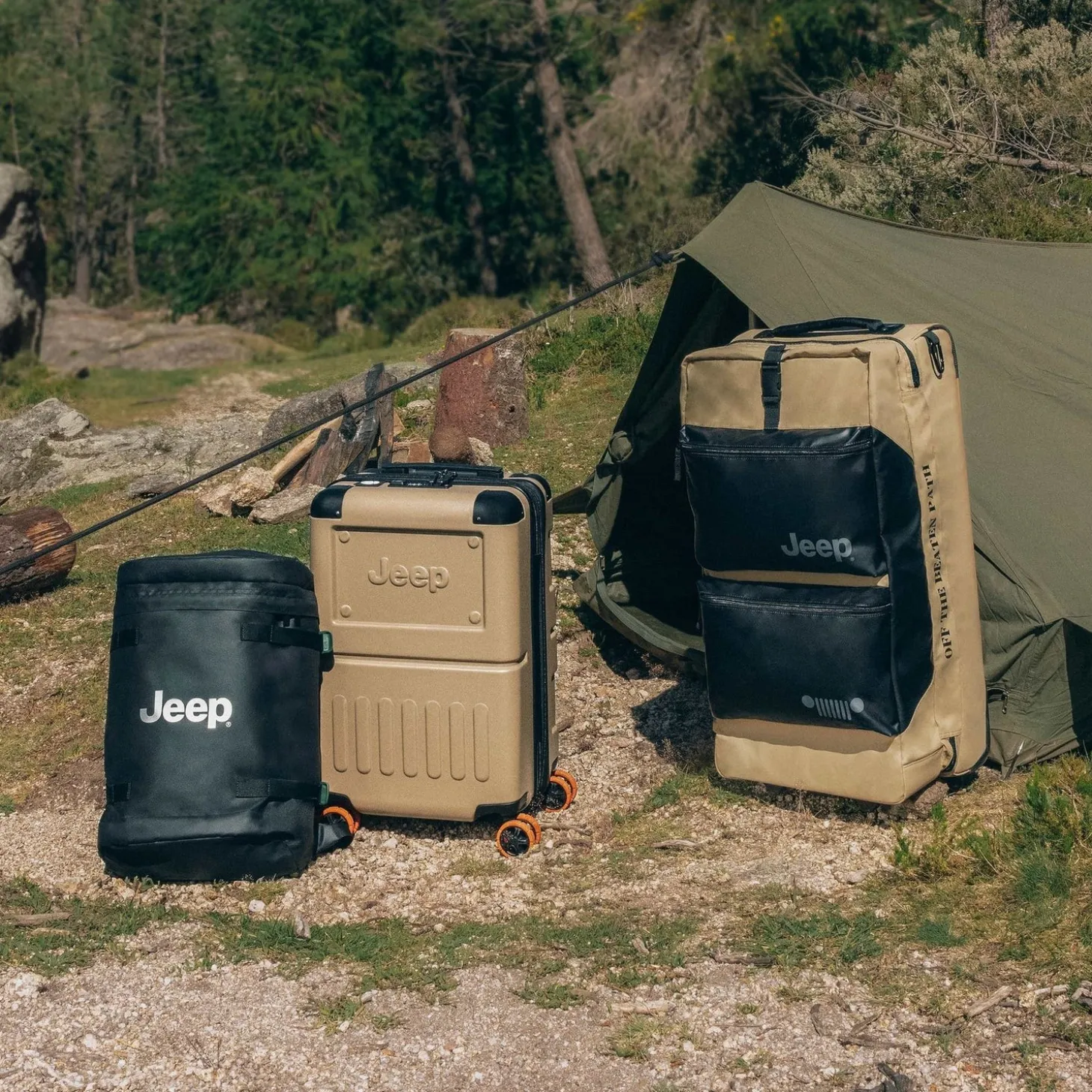 Delsey Jeep JS006B 31" Rolling Duffel