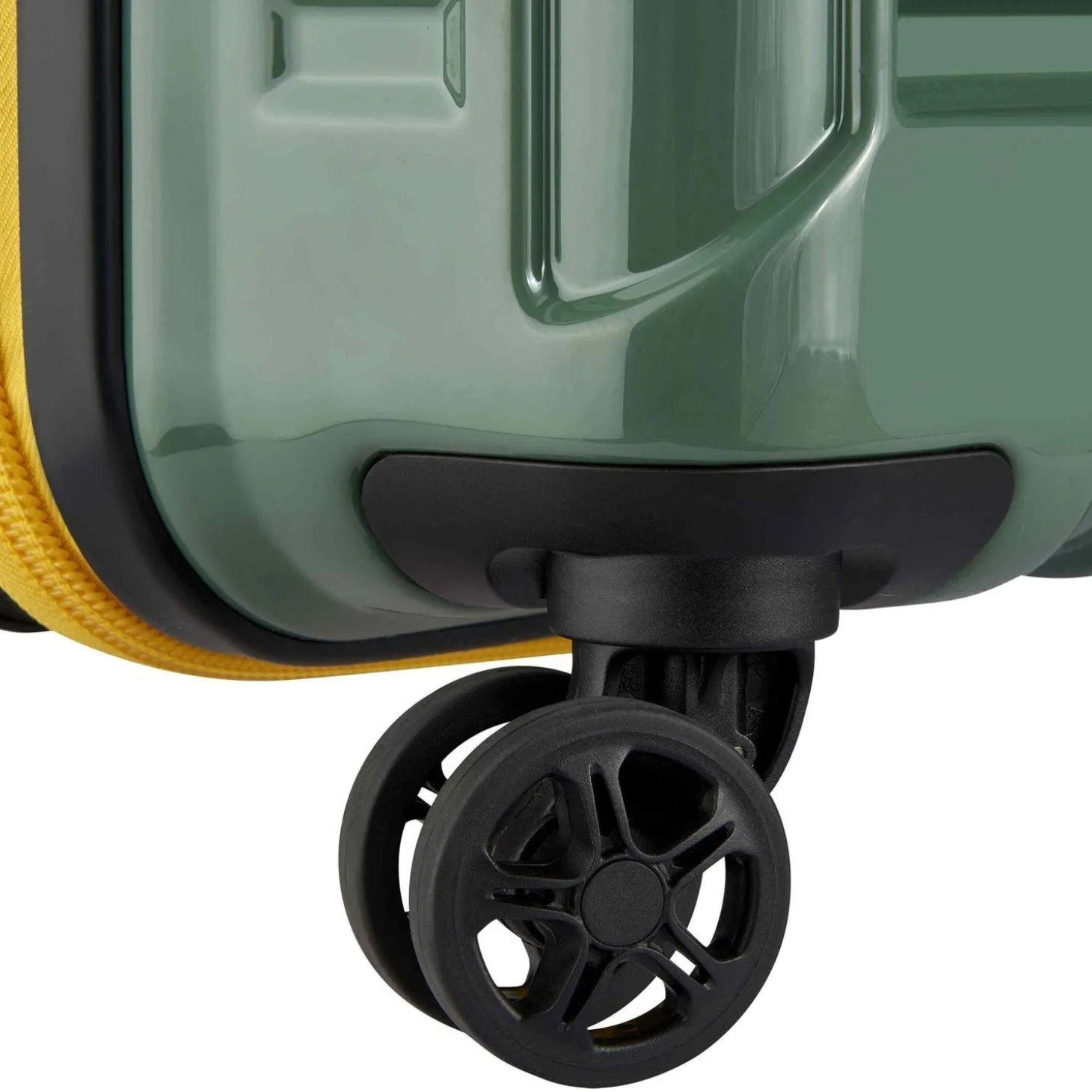 Delsey Rempart Spinner Carry-On