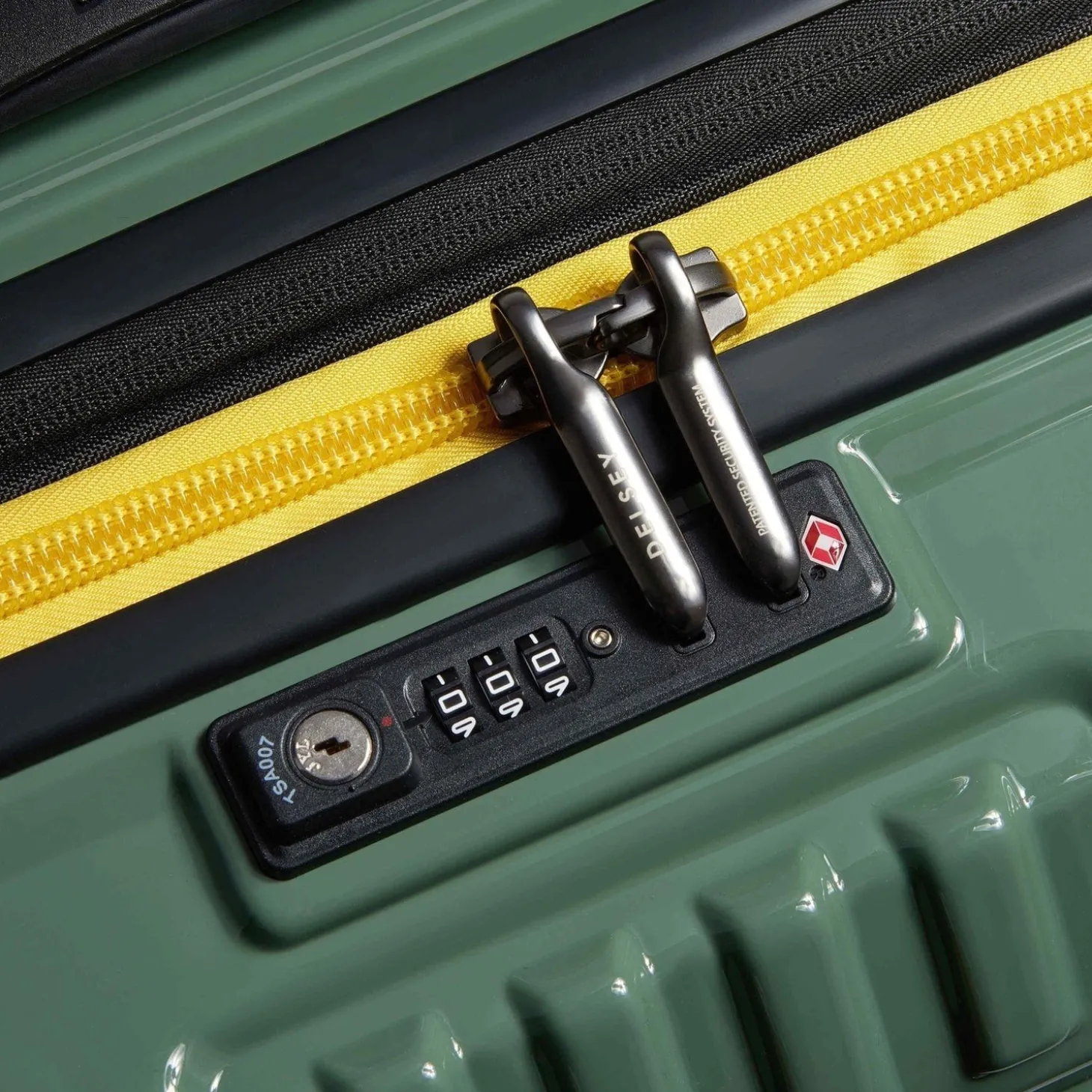 Delsey Rempart Spinner Carry-On