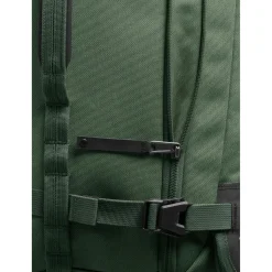 Eagle Creek Gear Warrior XE 4-Wheeled Large Carry-On