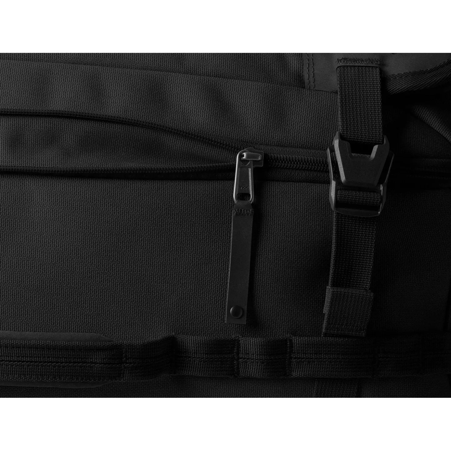 Eagle Creek Gear Warrior XE 2-Wheeled Convertible Carry-On