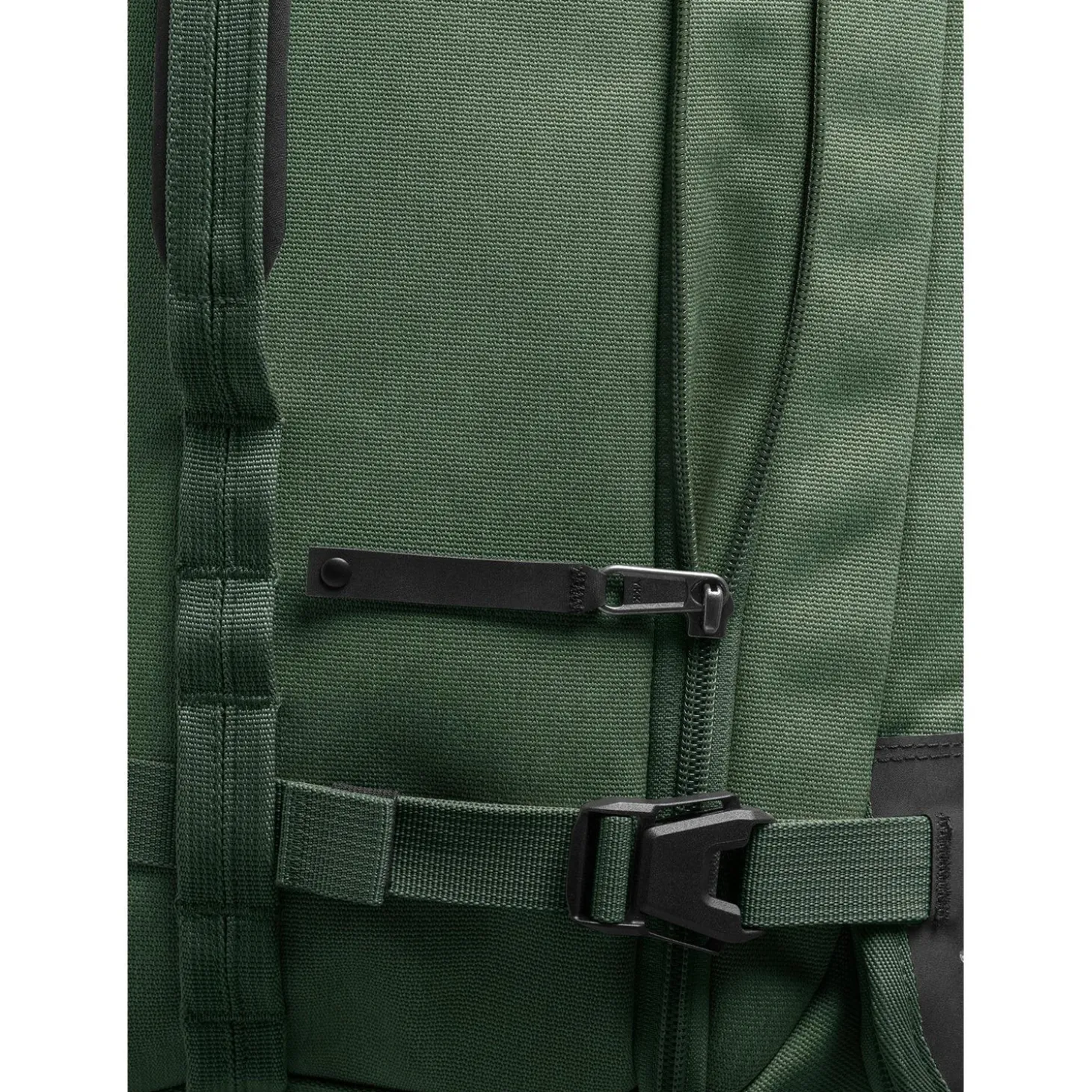 Eagle Creek Gear Warrior XE 2-Wheeled Convertible Carry-On