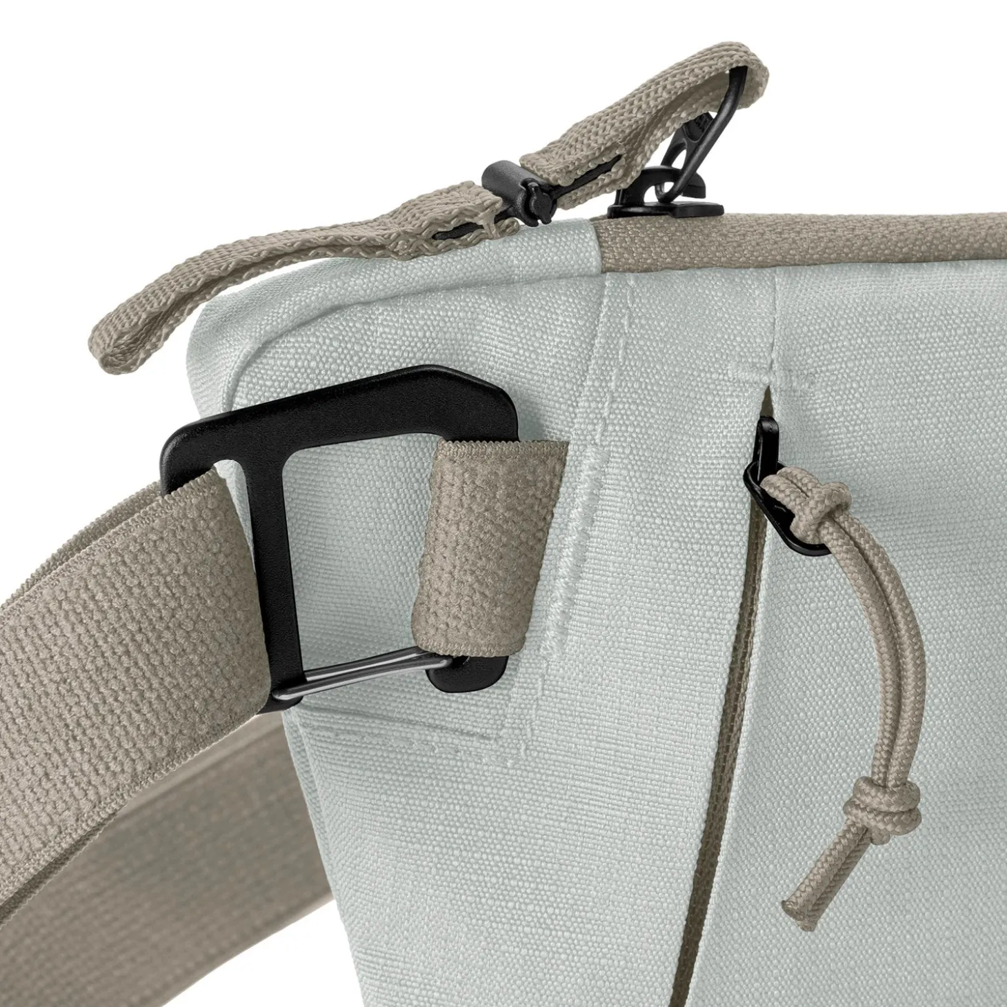 Eagle Creek Stash RFID Sling Bag