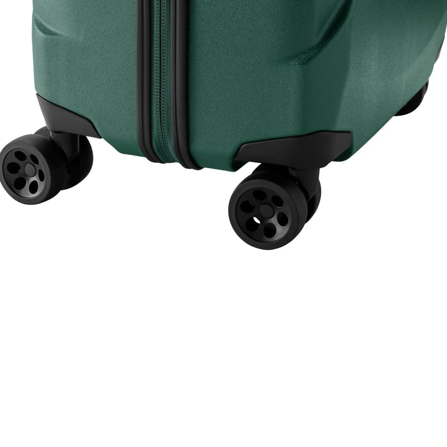Eagle Creek Tarmac 4 Wheeled 29" Spinner
