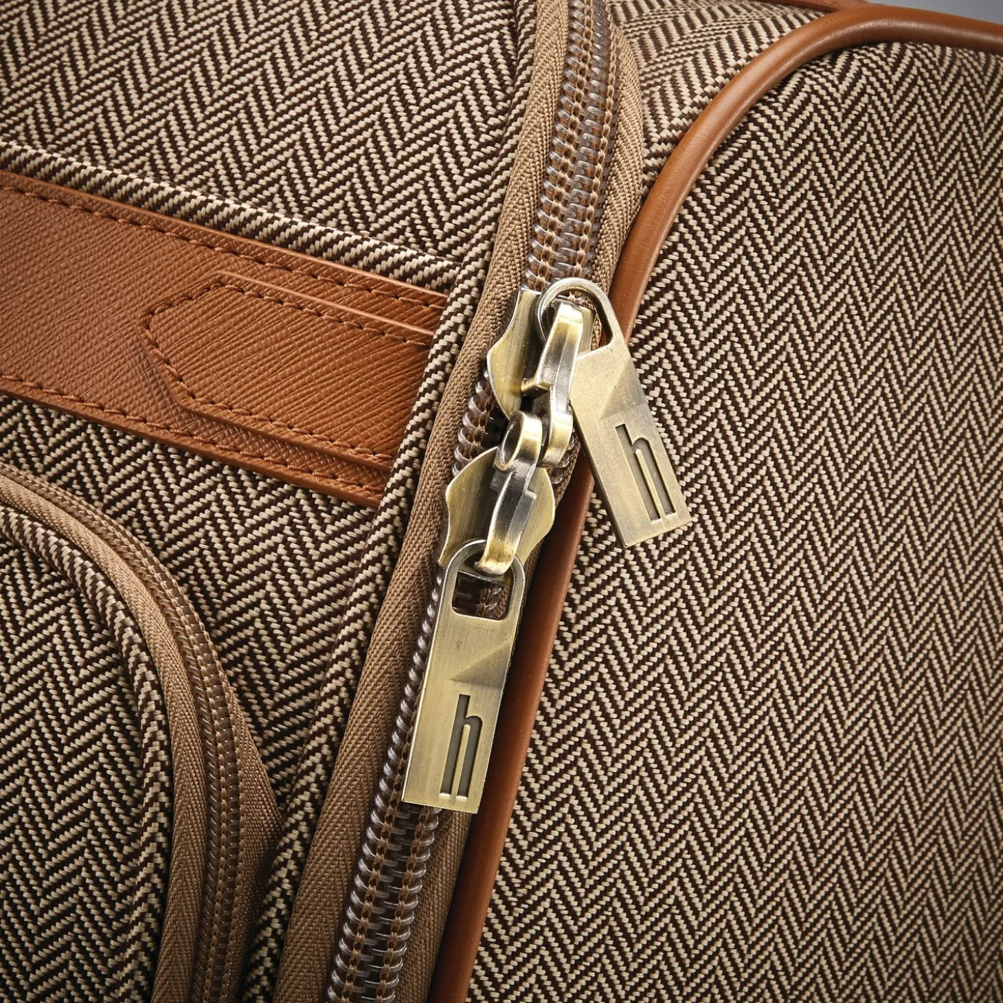 Hartmann Herringbone Deluxe Underseat Carry On Spinner