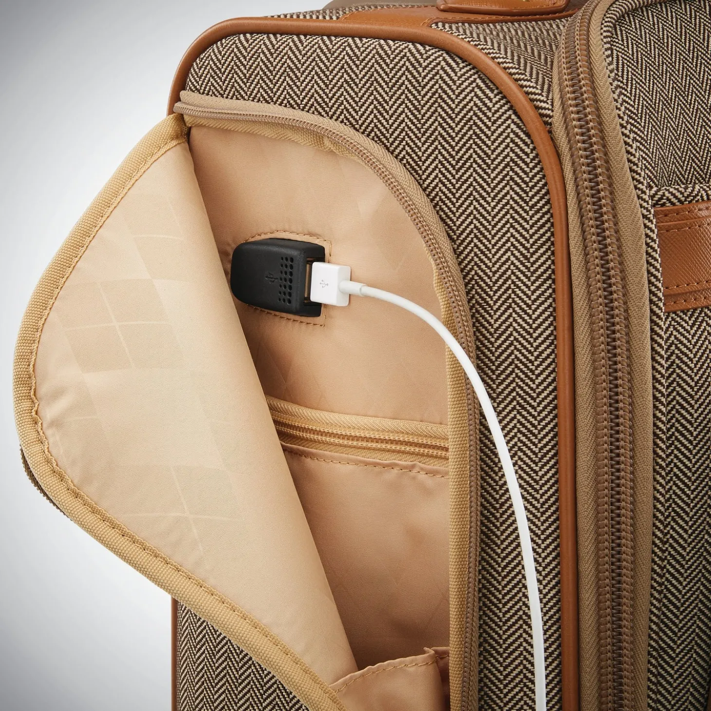 Hartmann Herringbone Deluxe Underseat Carry On Spinner