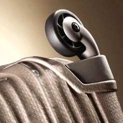 Hartmann InnovAire Global Carry On Spinner