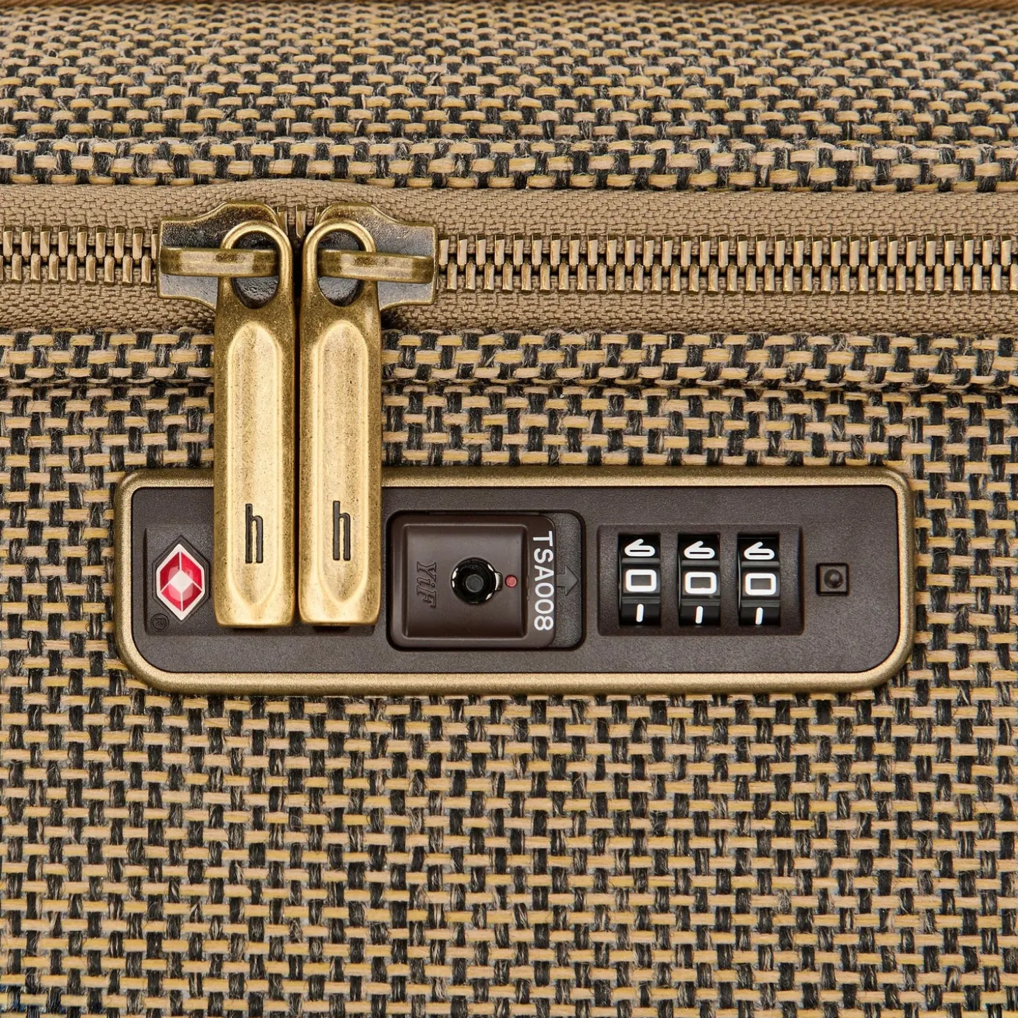 Hartmann Tweed Global Carry-On (22x14x9 in)