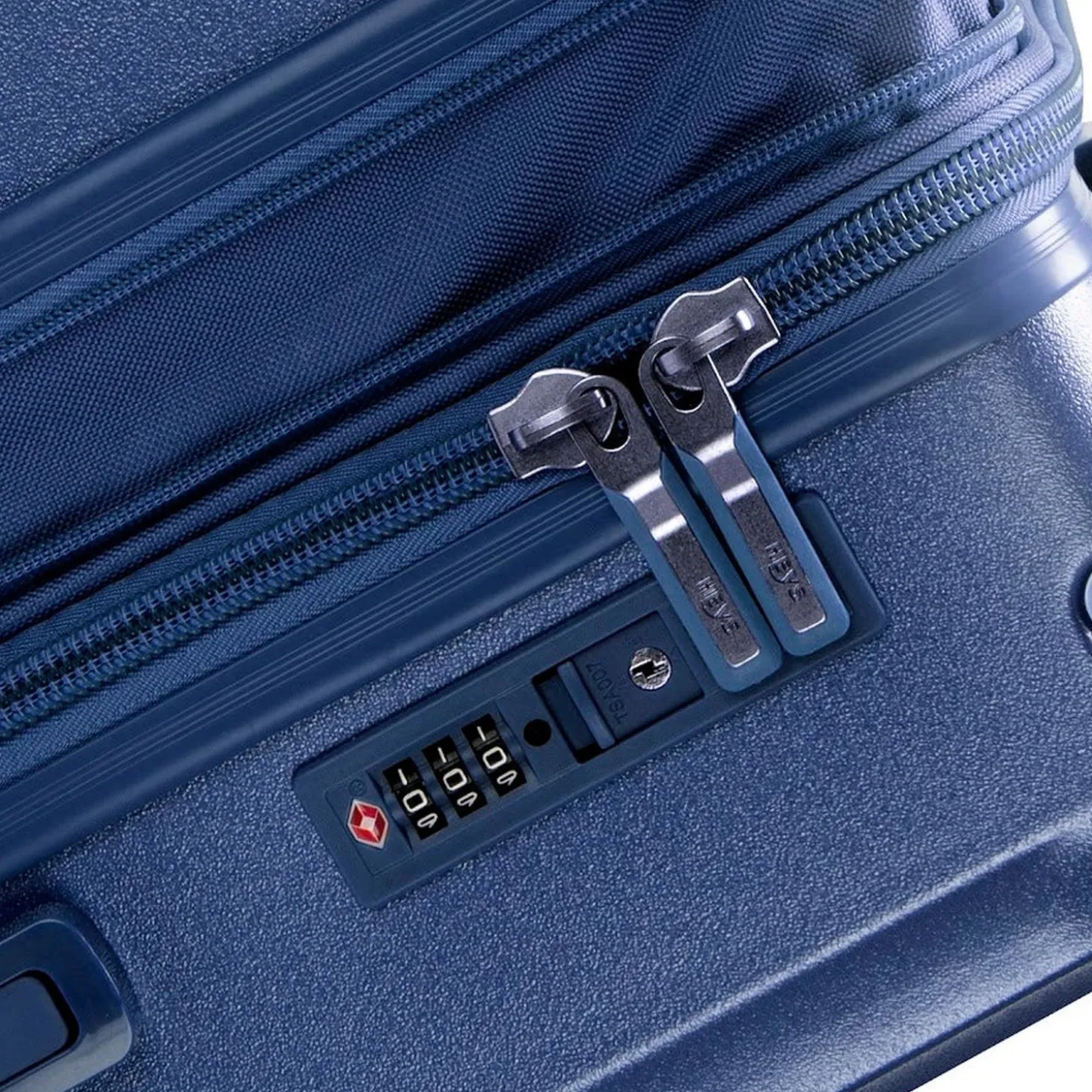 Heys Luxe 30" Spinner