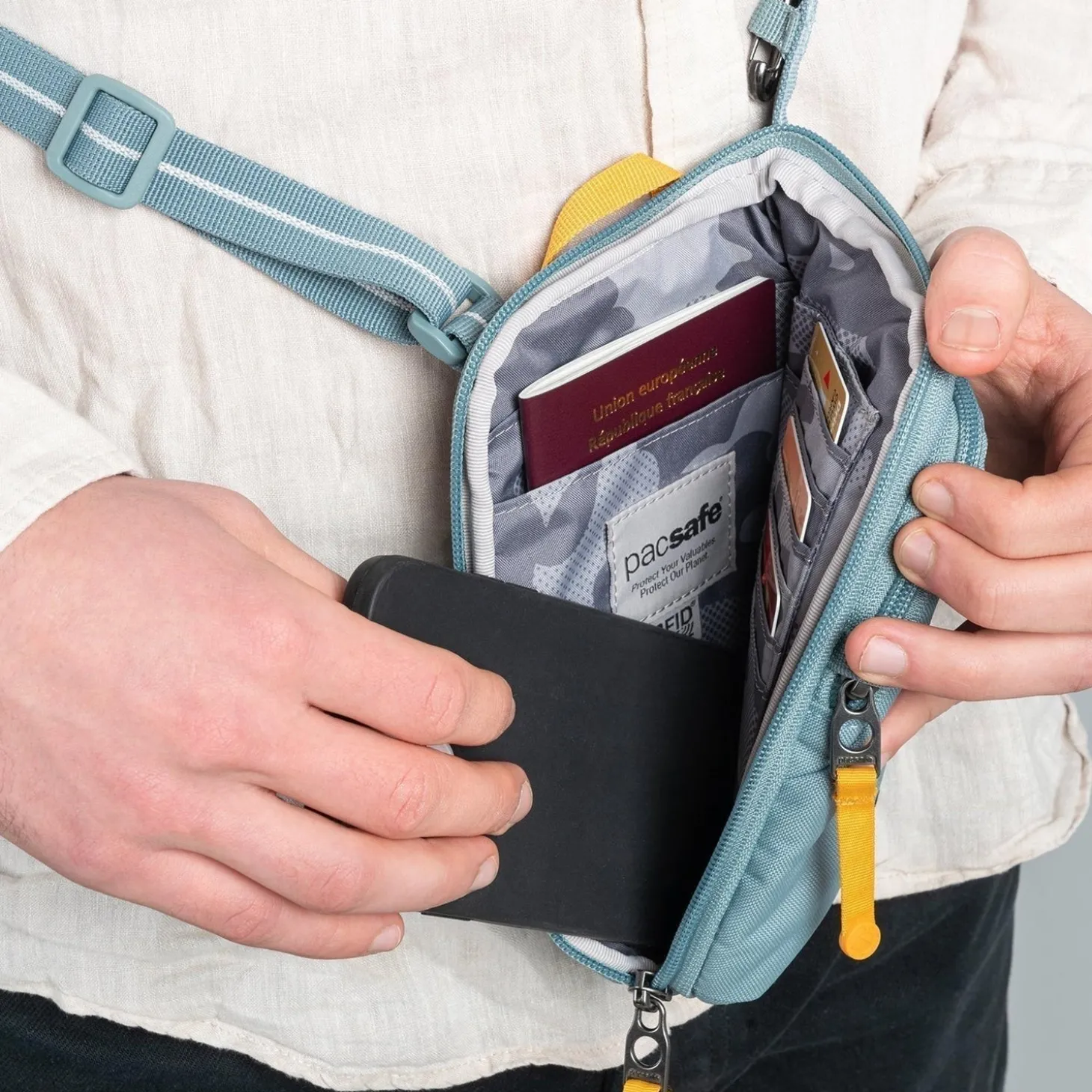 Pacsafe GO Tech Crossbody