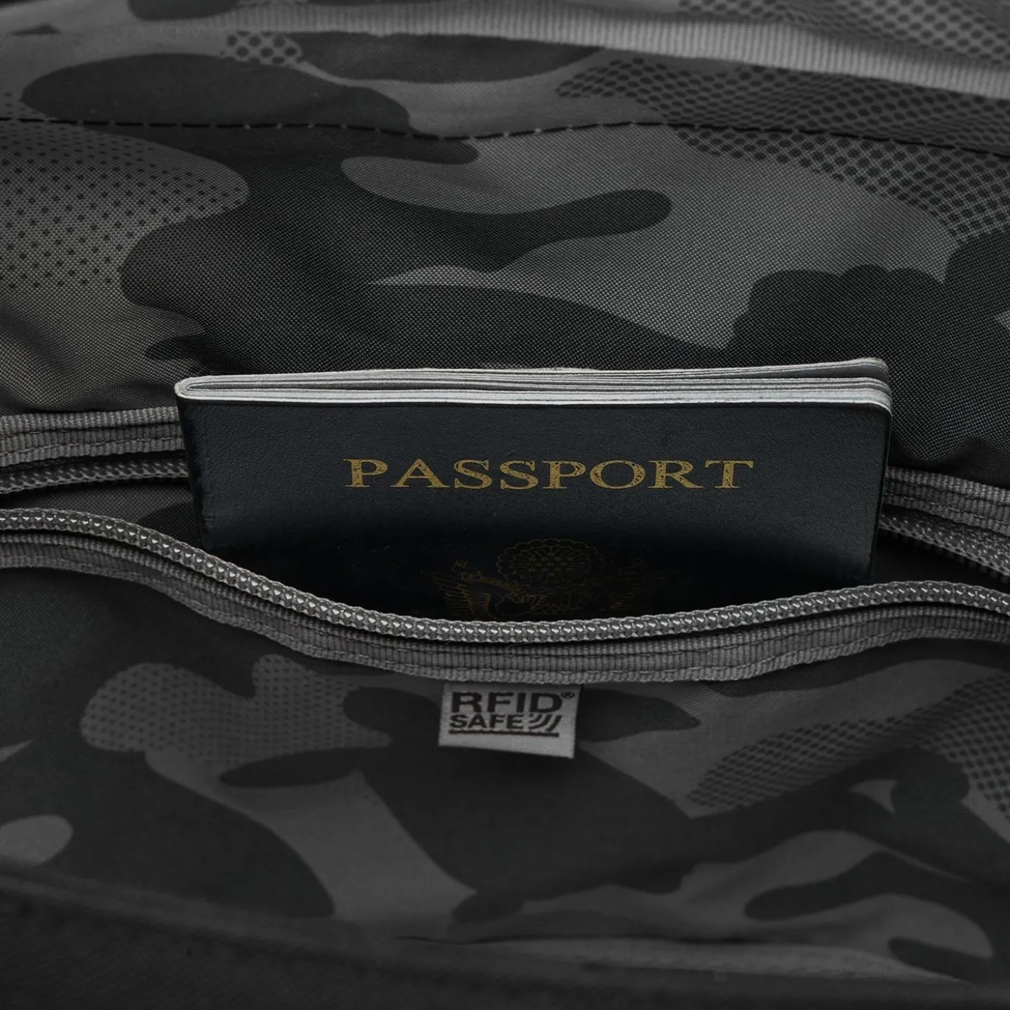 Pacsafe GO Totepack