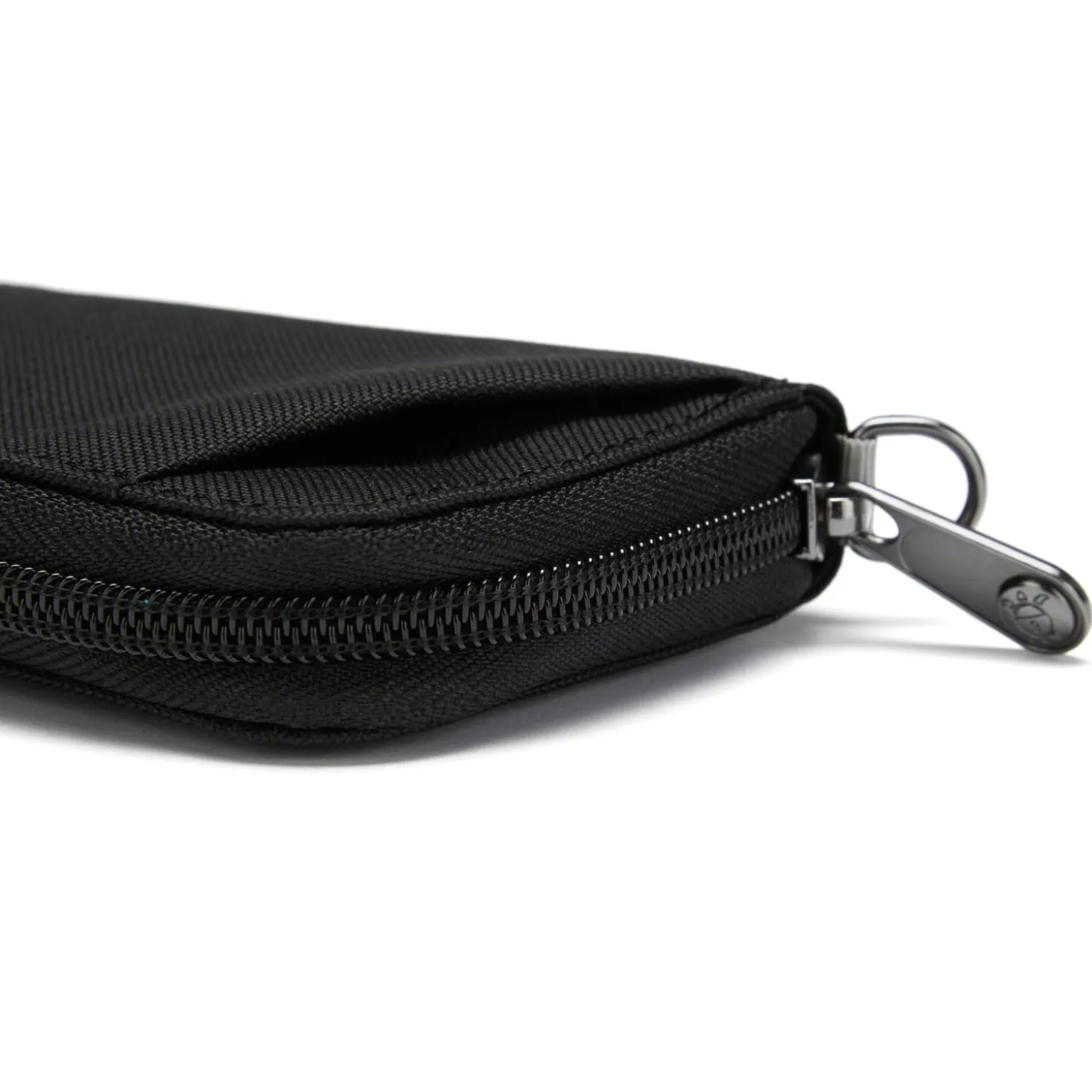 Pacsafe RFIDsafe Card Wallet