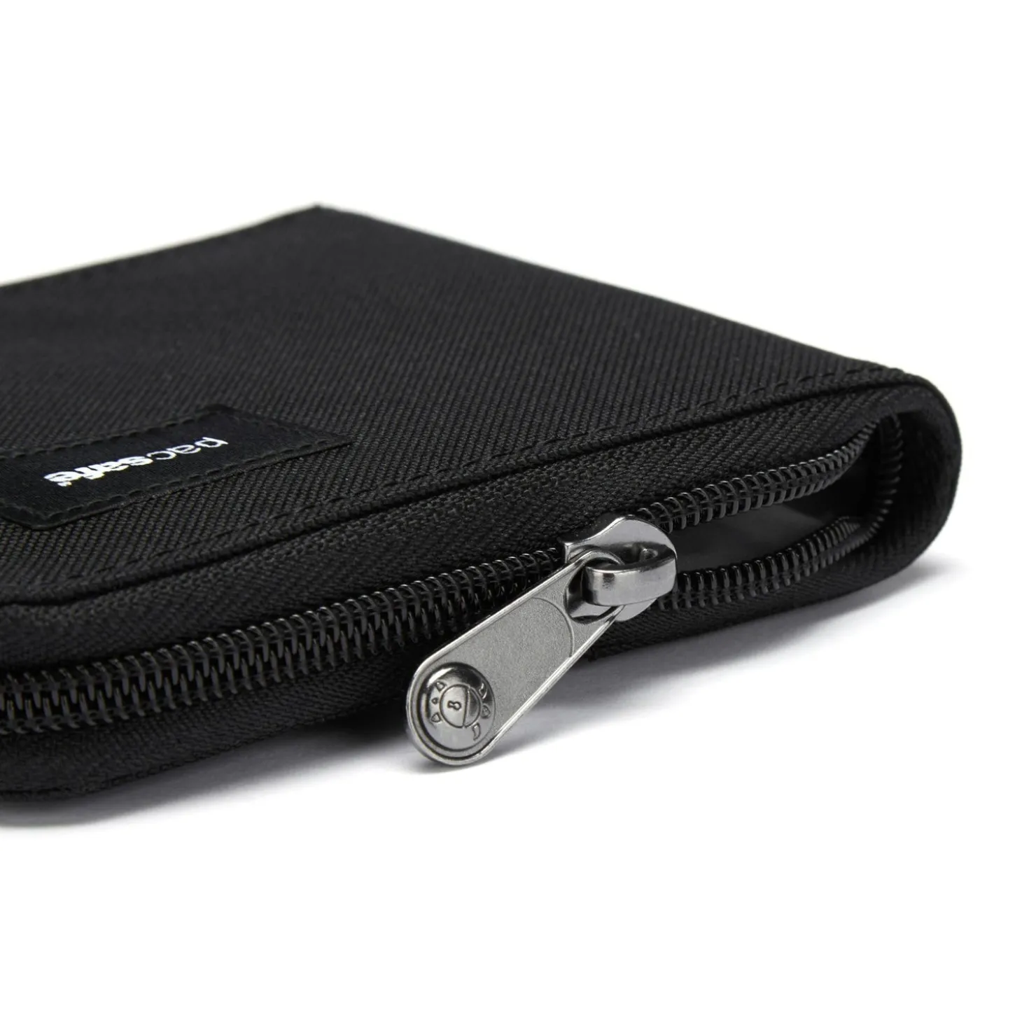 Pacsafe RFIDsafe Zip Around Wallet