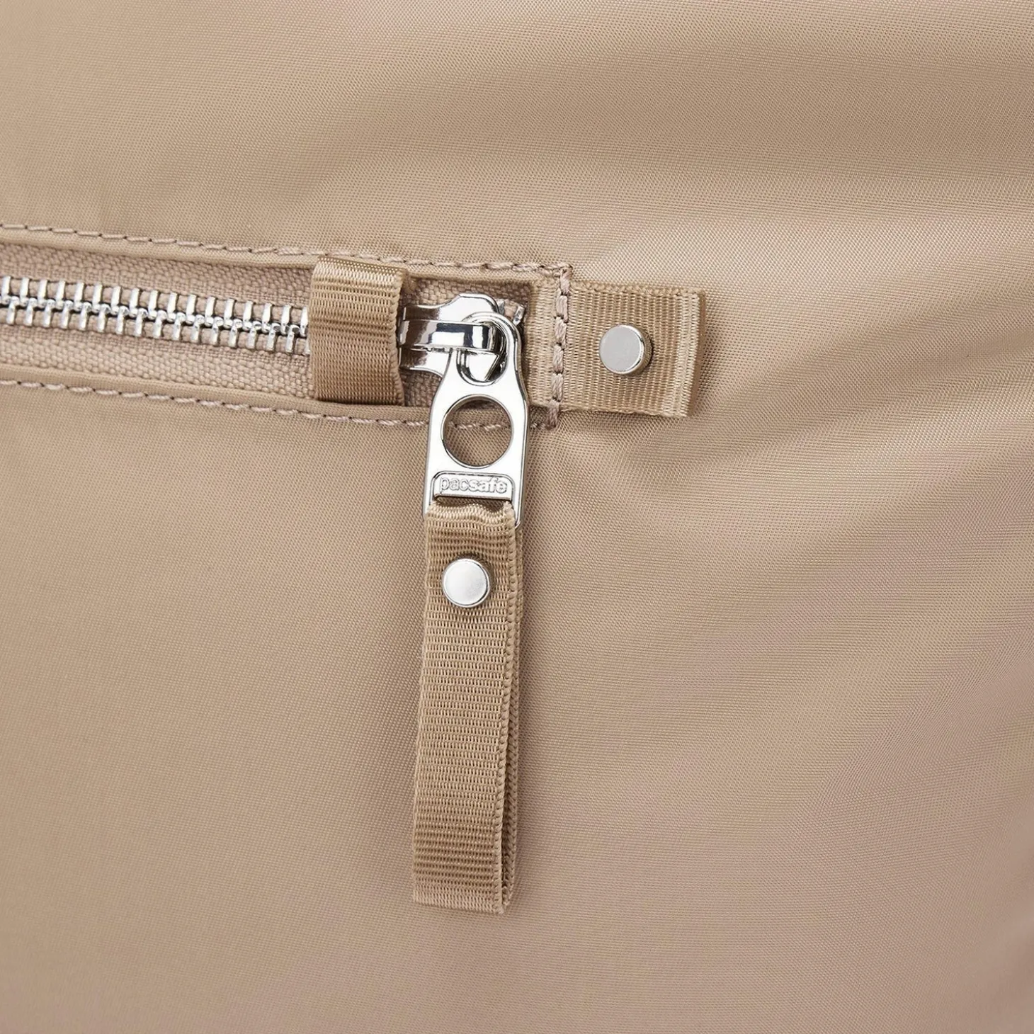 Pacsafe W Carryall Tote