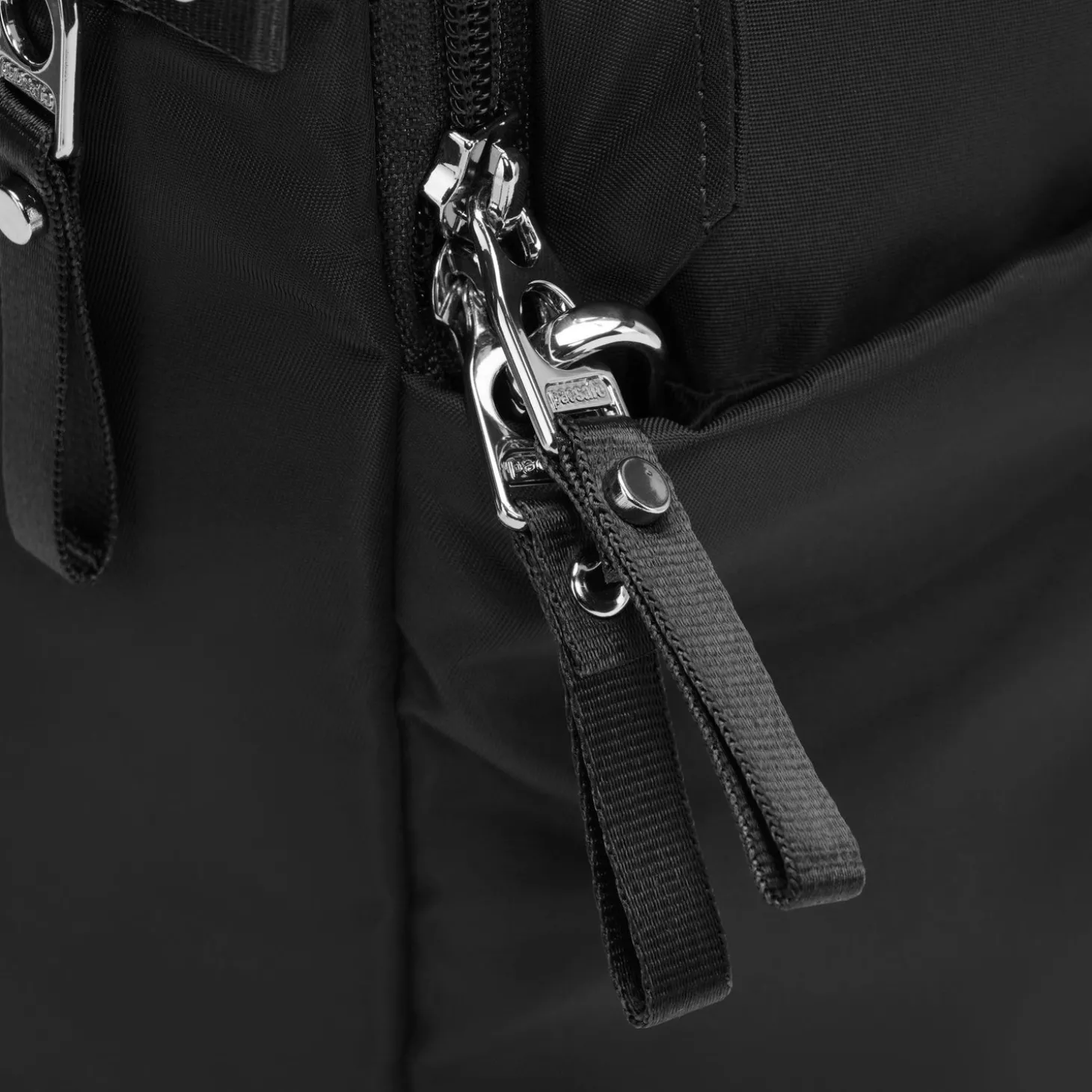 Pacsafe W 10L Backpack