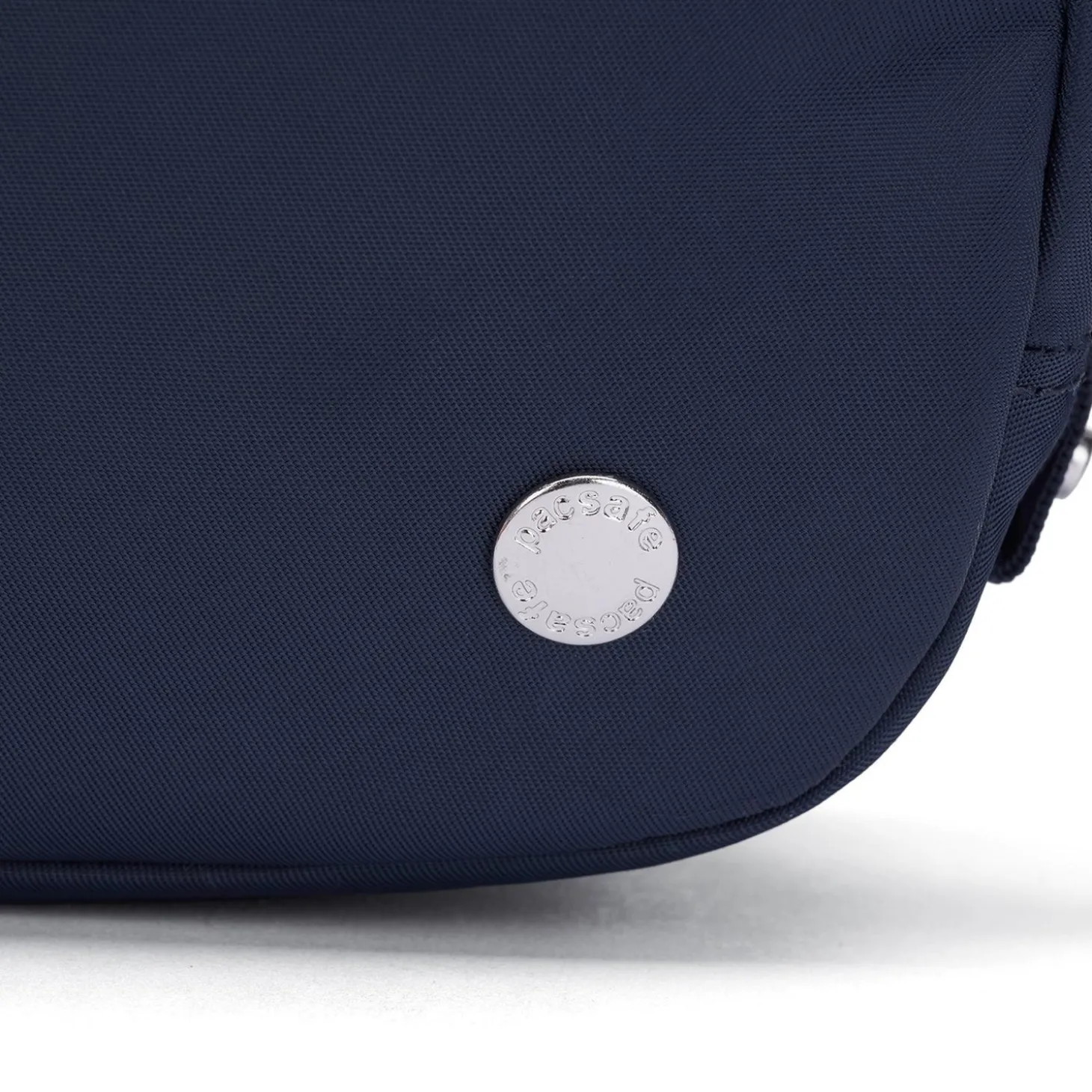 Pacsafe W Micro Sling