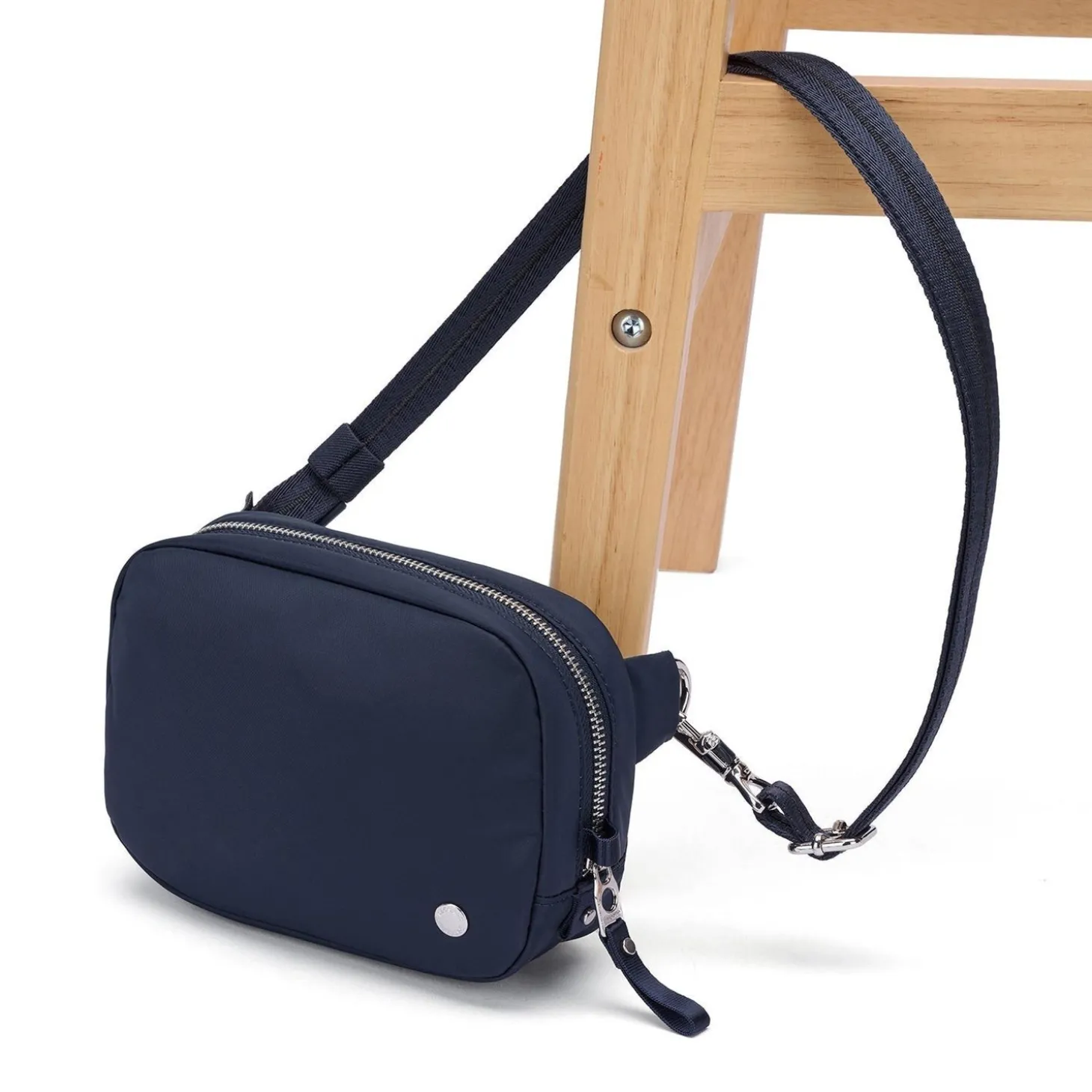 Pacsafe W Micro Sling
