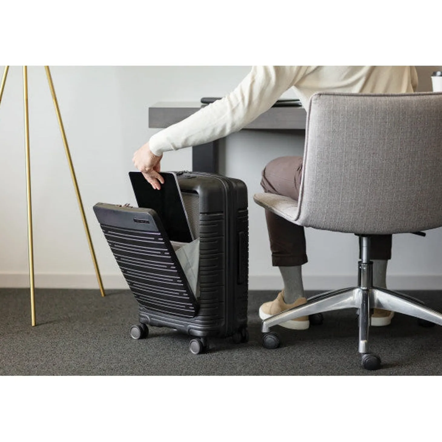 Samsonite Elevation Plus Hardside Carry-On Spinner