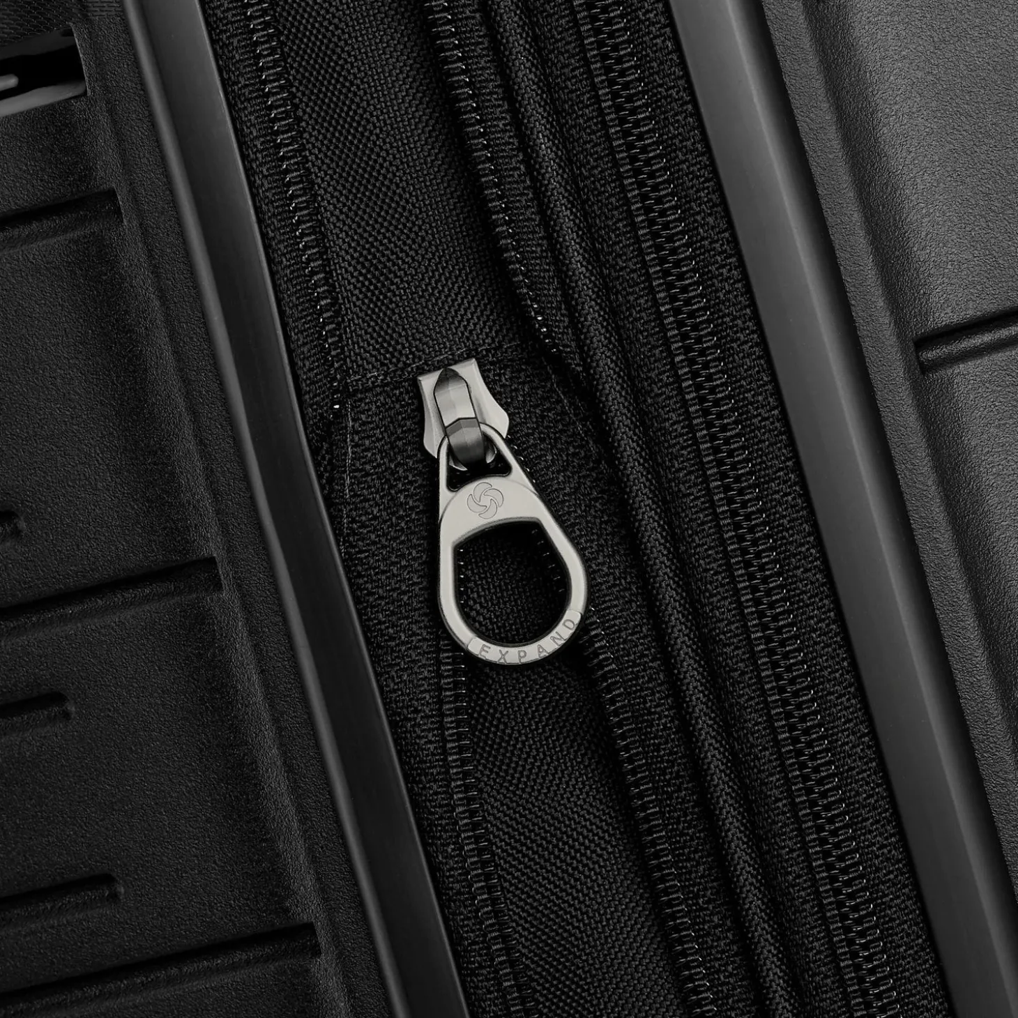 Samsonite Elevation Plus Hardside Classic Carry-On