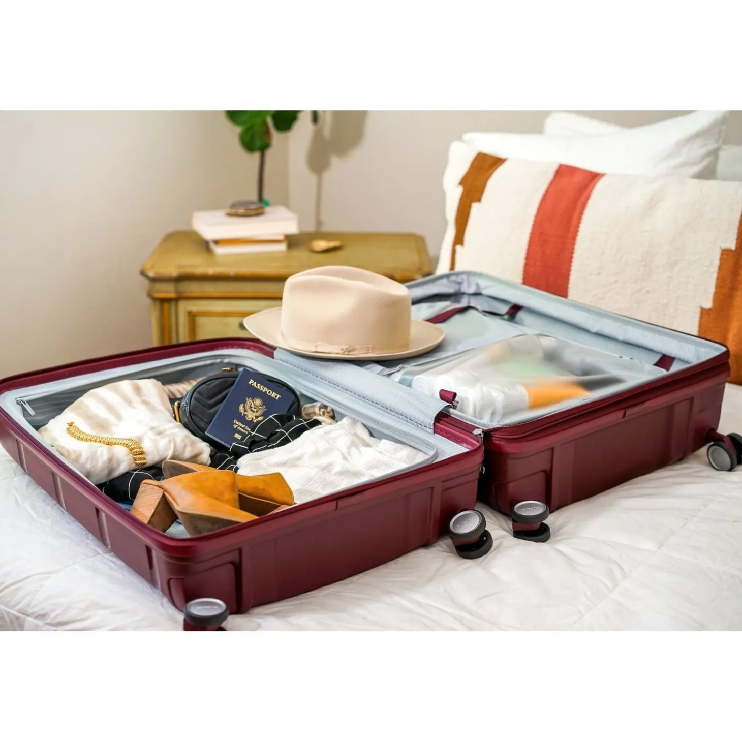 Samsonite Outline Pro Medium Spinner