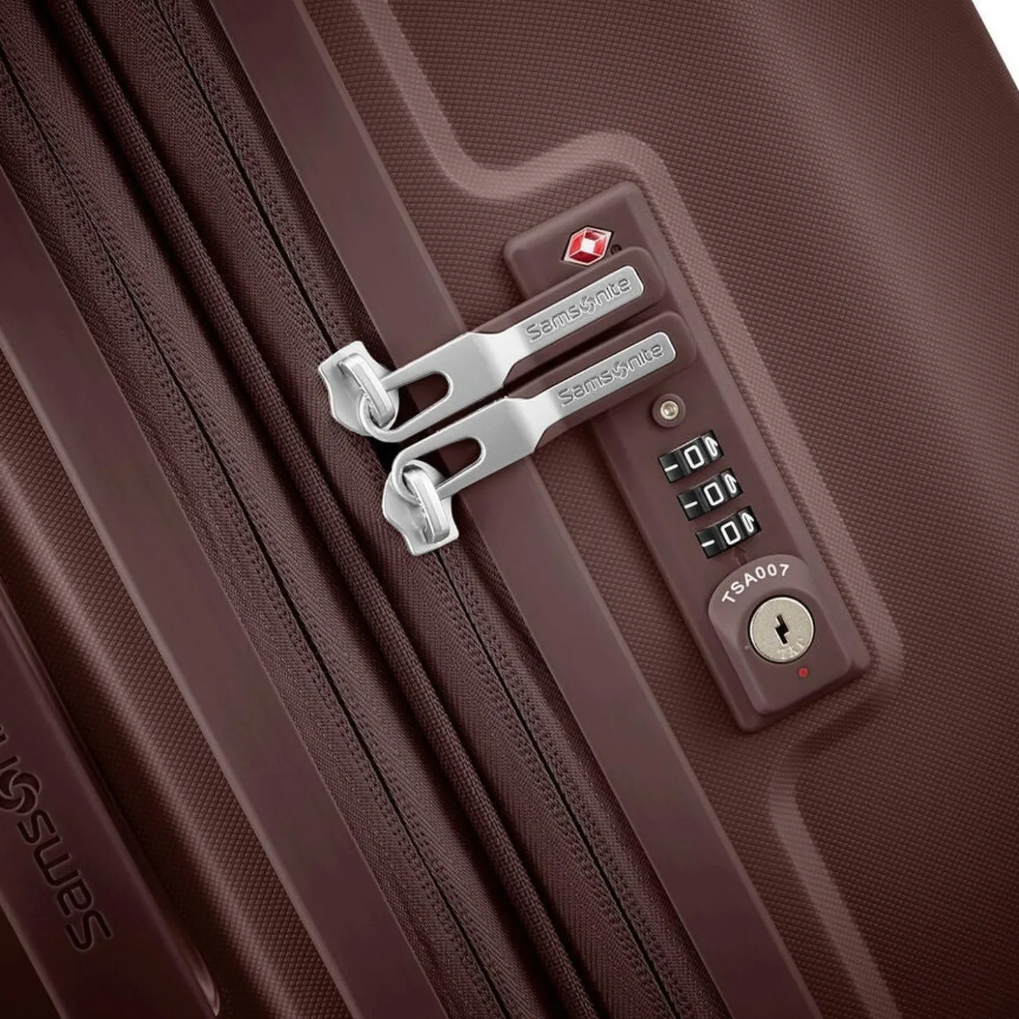 Samsonite Outline Pro Medium Spinner