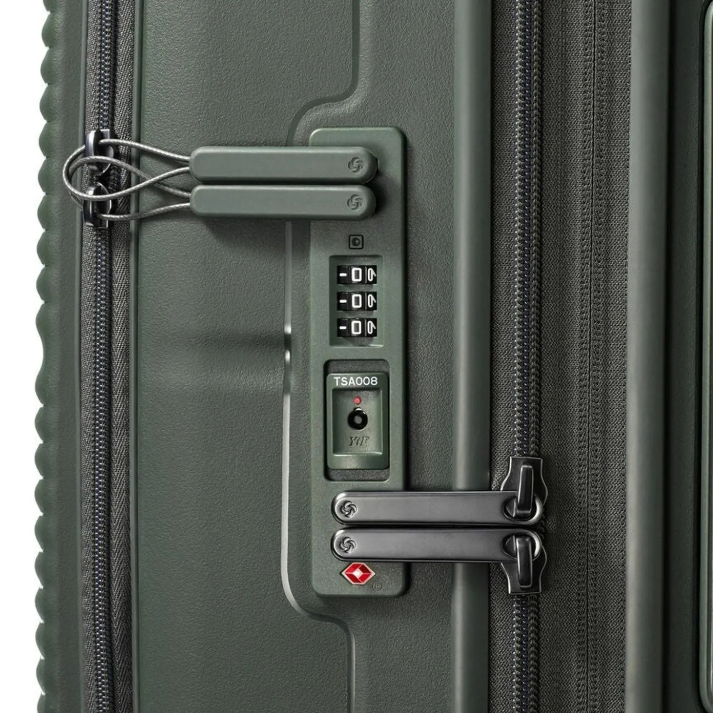 Samsonite Paralux Global Carry-On Spinner