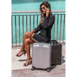 Samsonite Proxis Global Carry-On Spinner