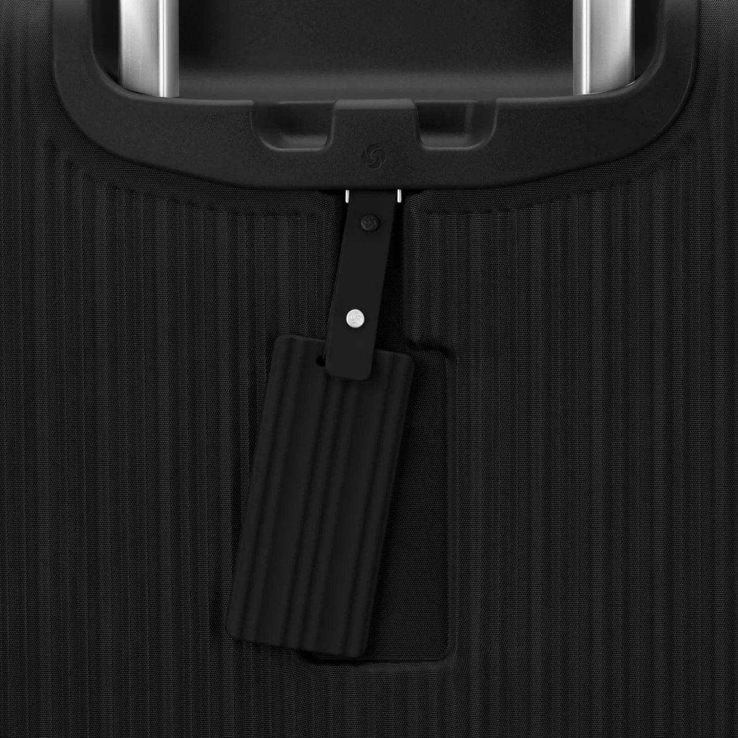 Samsonite Silhouette 18 Garment Bag Spinner