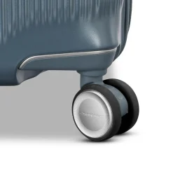 Samsonite Silhouette 18 Hardside Carry-On Expandable Spinner
