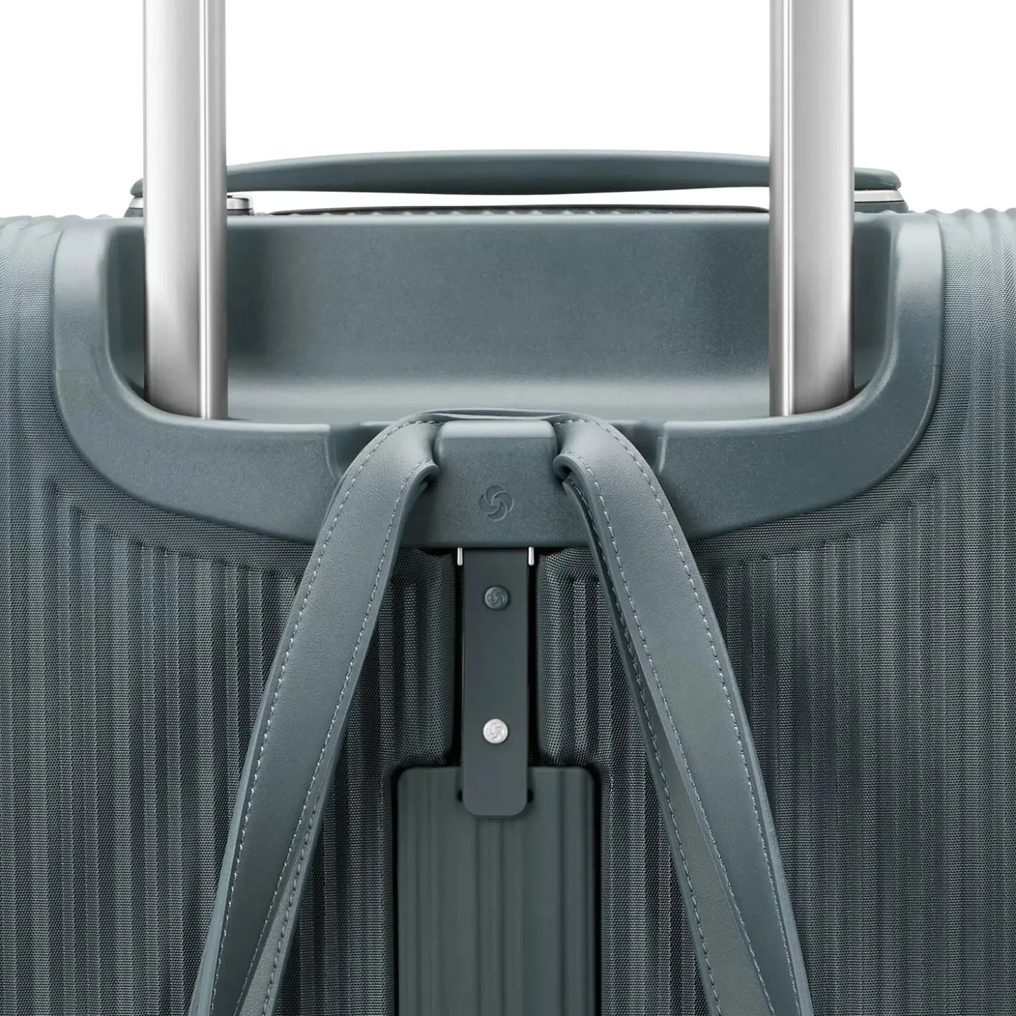 Samsonite Silhouette 18 Softside Medium Expandable Spinner