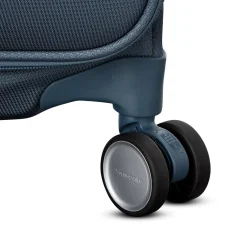 Samsonite UpLift Softside Medium Expandable Spinner