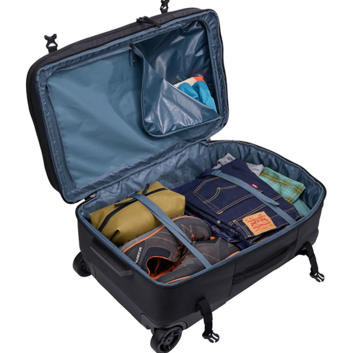 Thule Luggage Aion 28" Check-In Wheeled Duffel