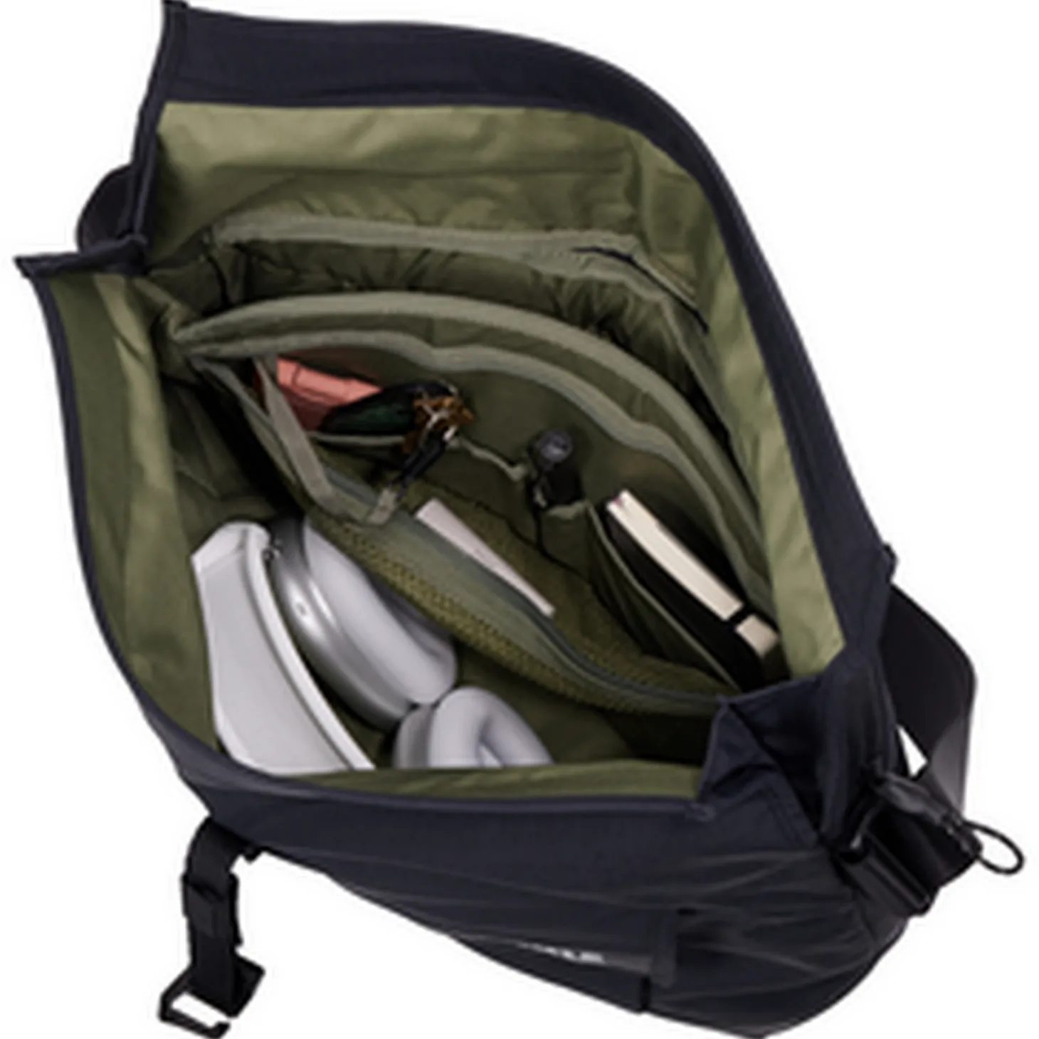 Thule Luggage Paramount 14L Crossbody