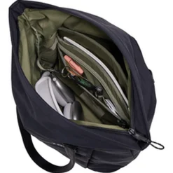 Thule Luggage Paramount 22L Tote