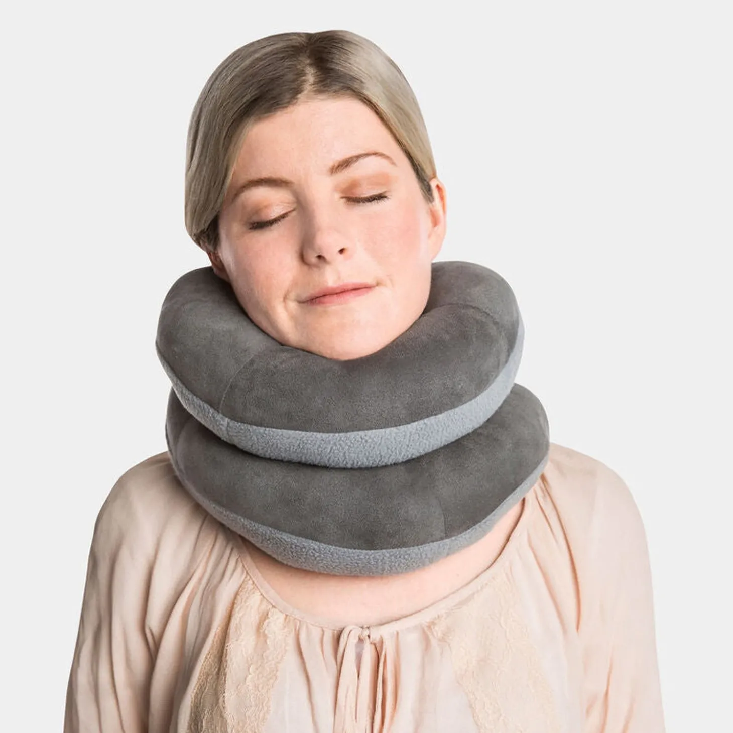 Travelon Deluxe Wrap N Rest Pillow