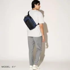 Travelpro Altitude Crossbody 6L