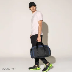 Travelpro Altitude Day-to-Day Duffel