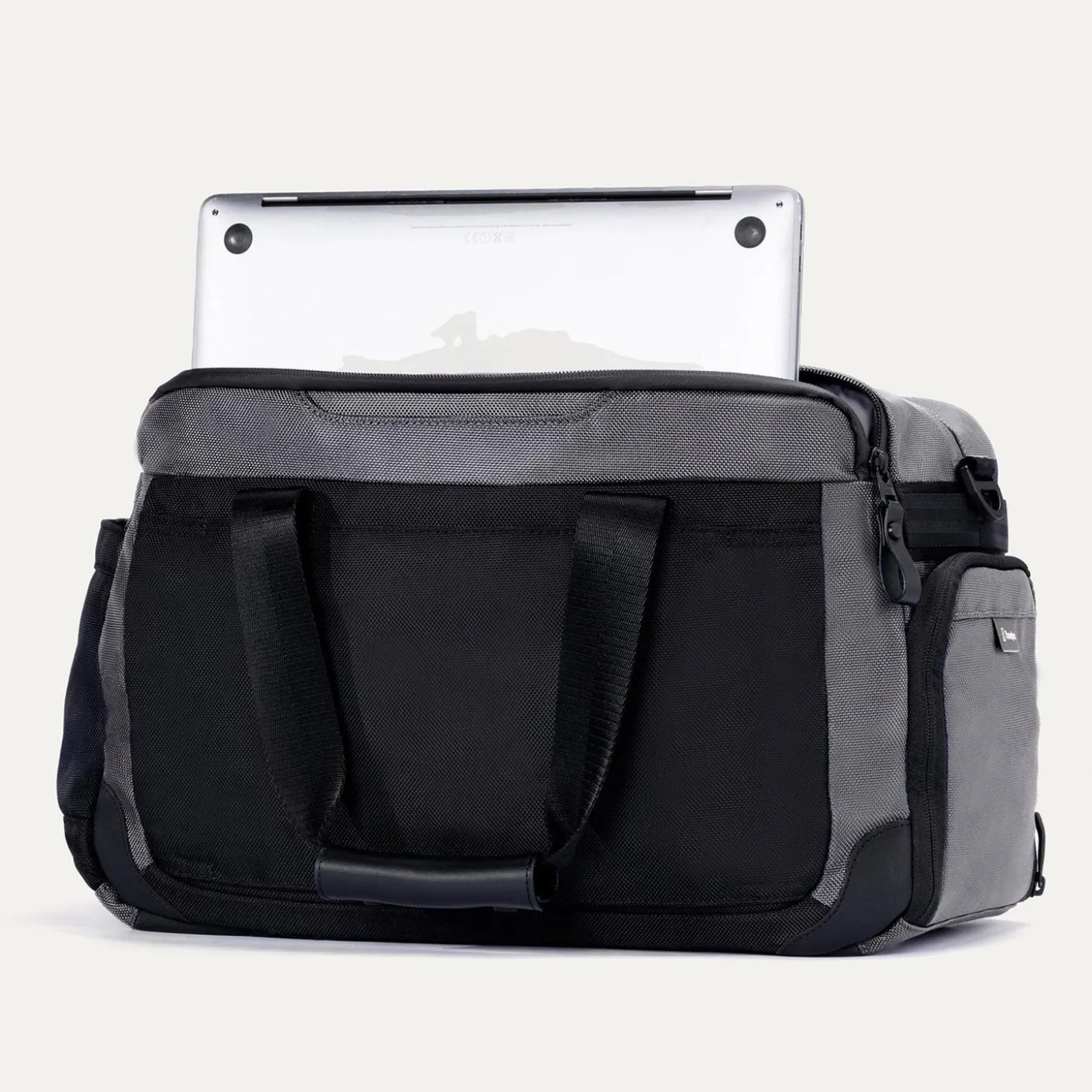 Travelpro Altitude Day-to-Day Duffel