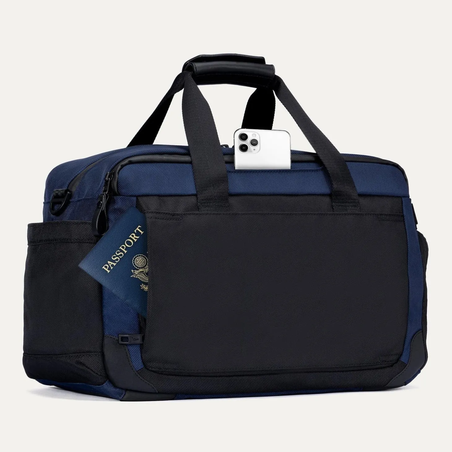 Travelpro Altitude Day-to-Day Duffel