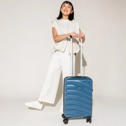 Travelpro Maxlite Air V2 Compact Carry-on Expandable Spinner